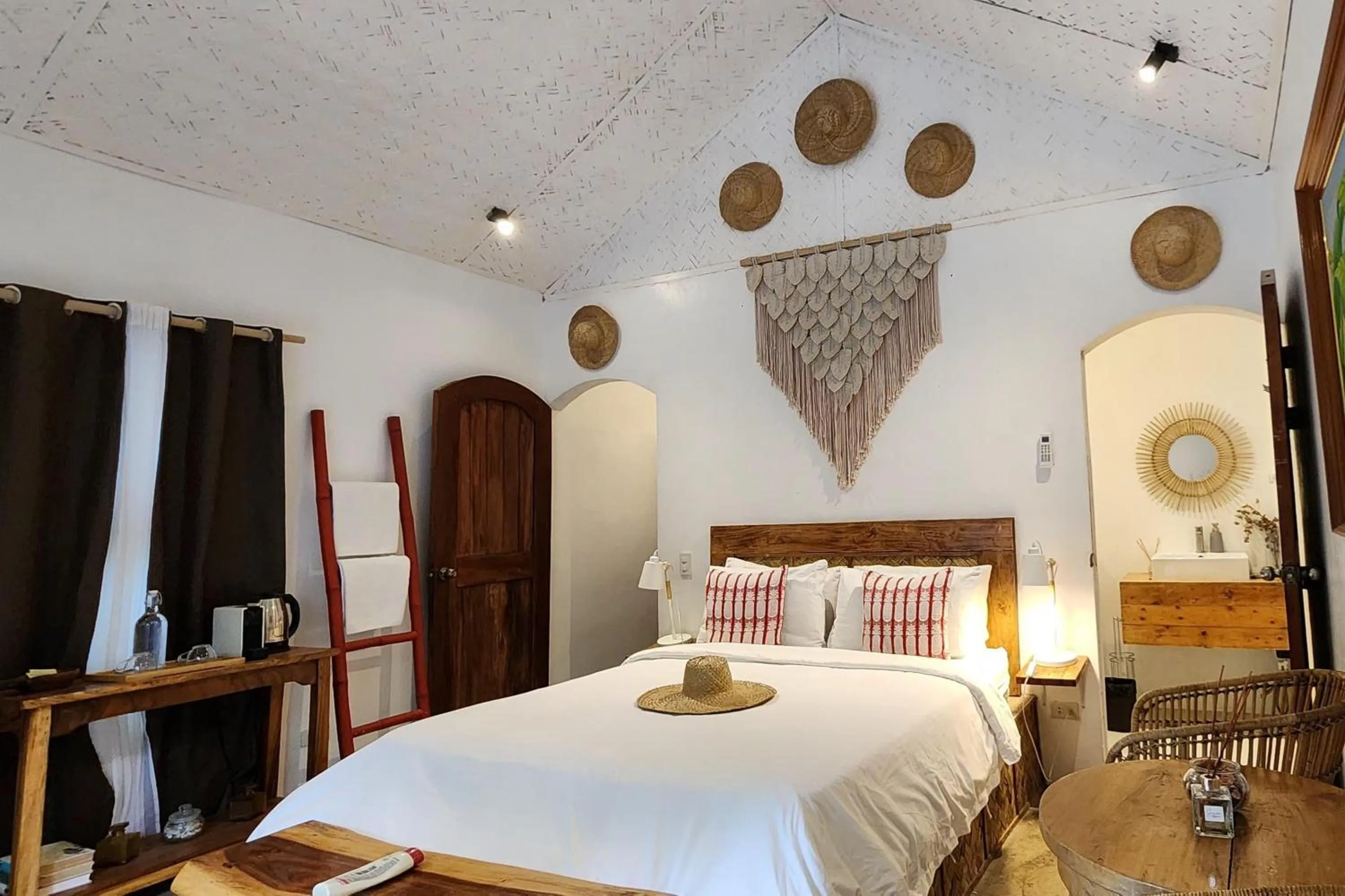 Bed in Sirom Beach House