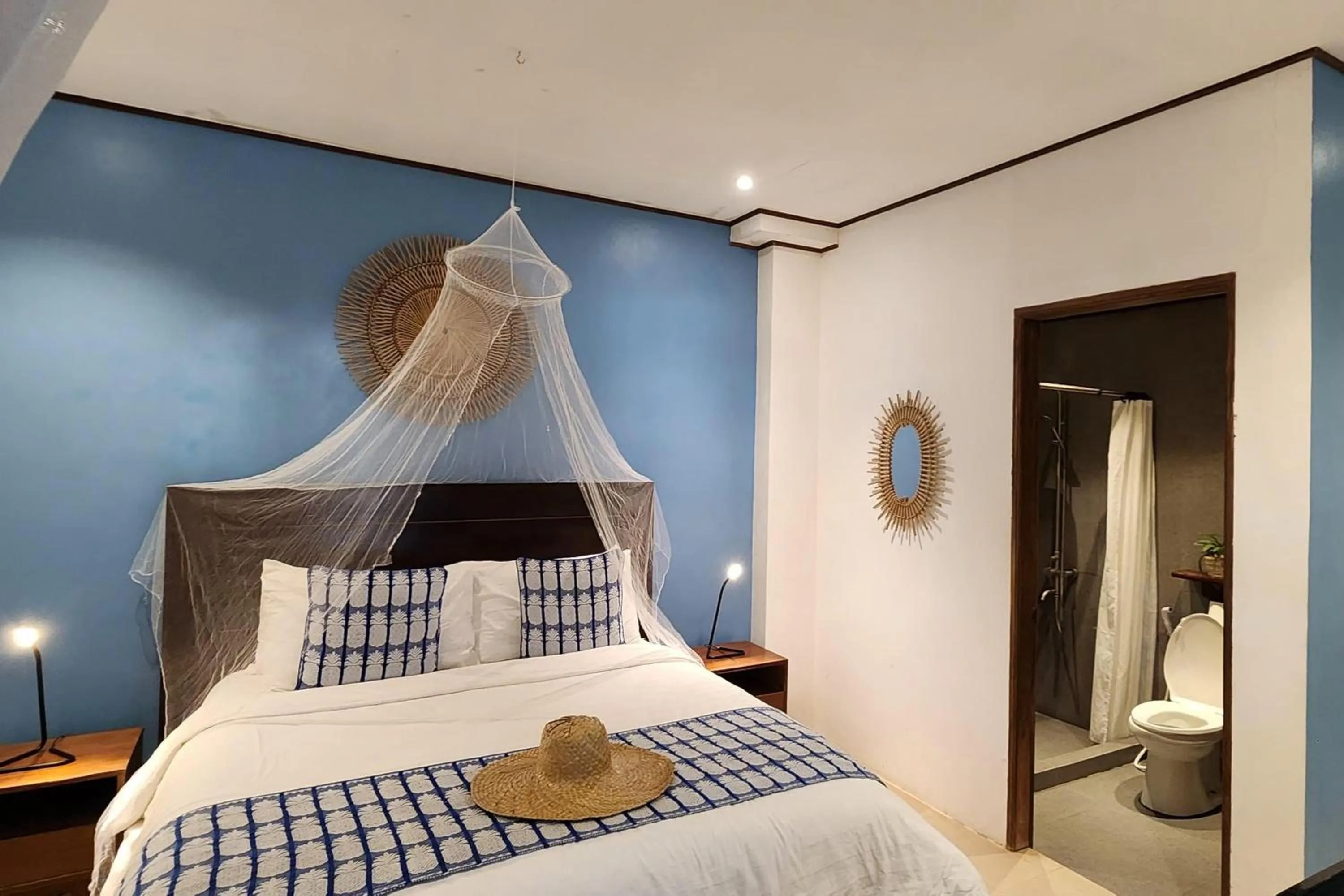 Bed in Sirom Beach House