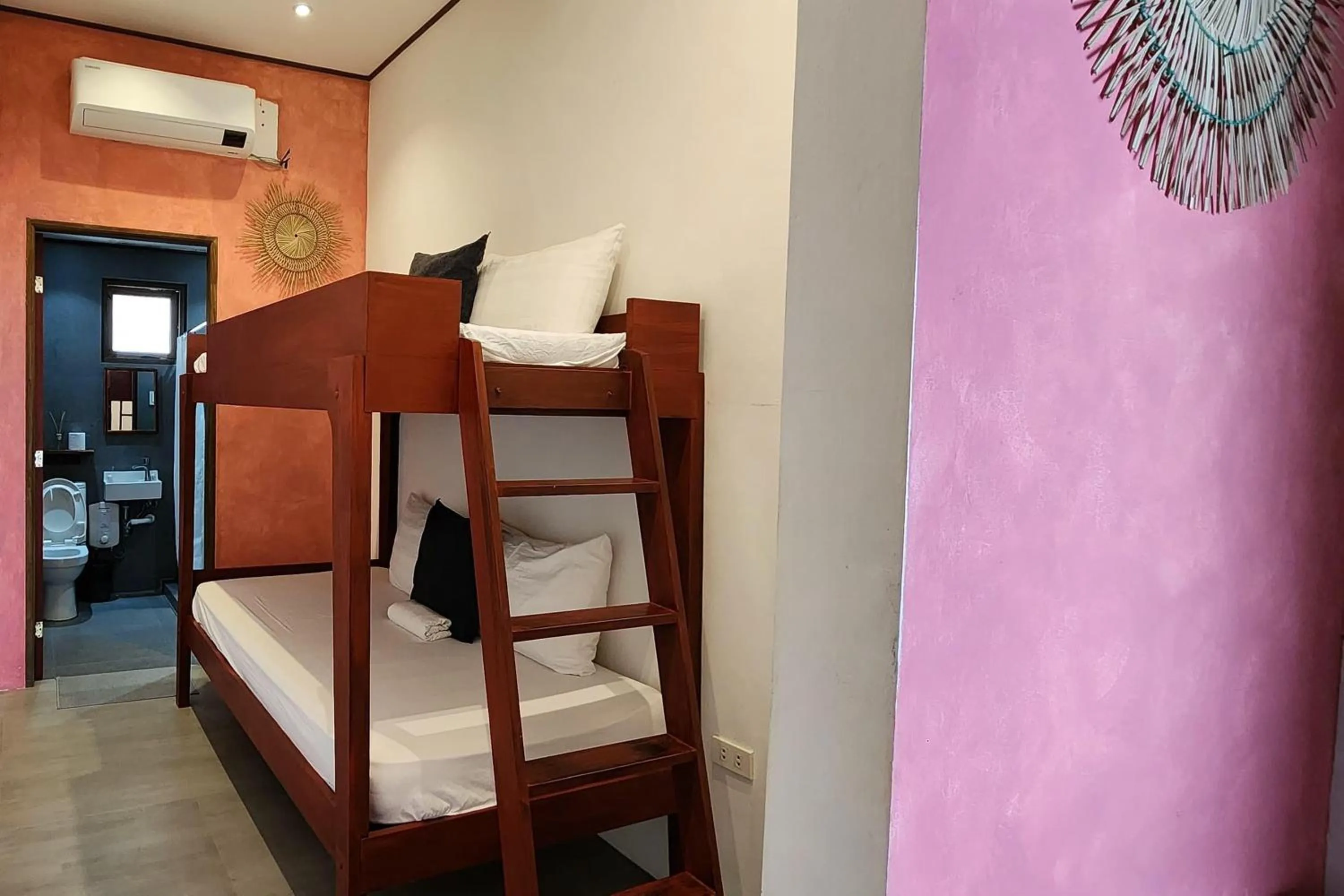 Bed in Sirom Beach House