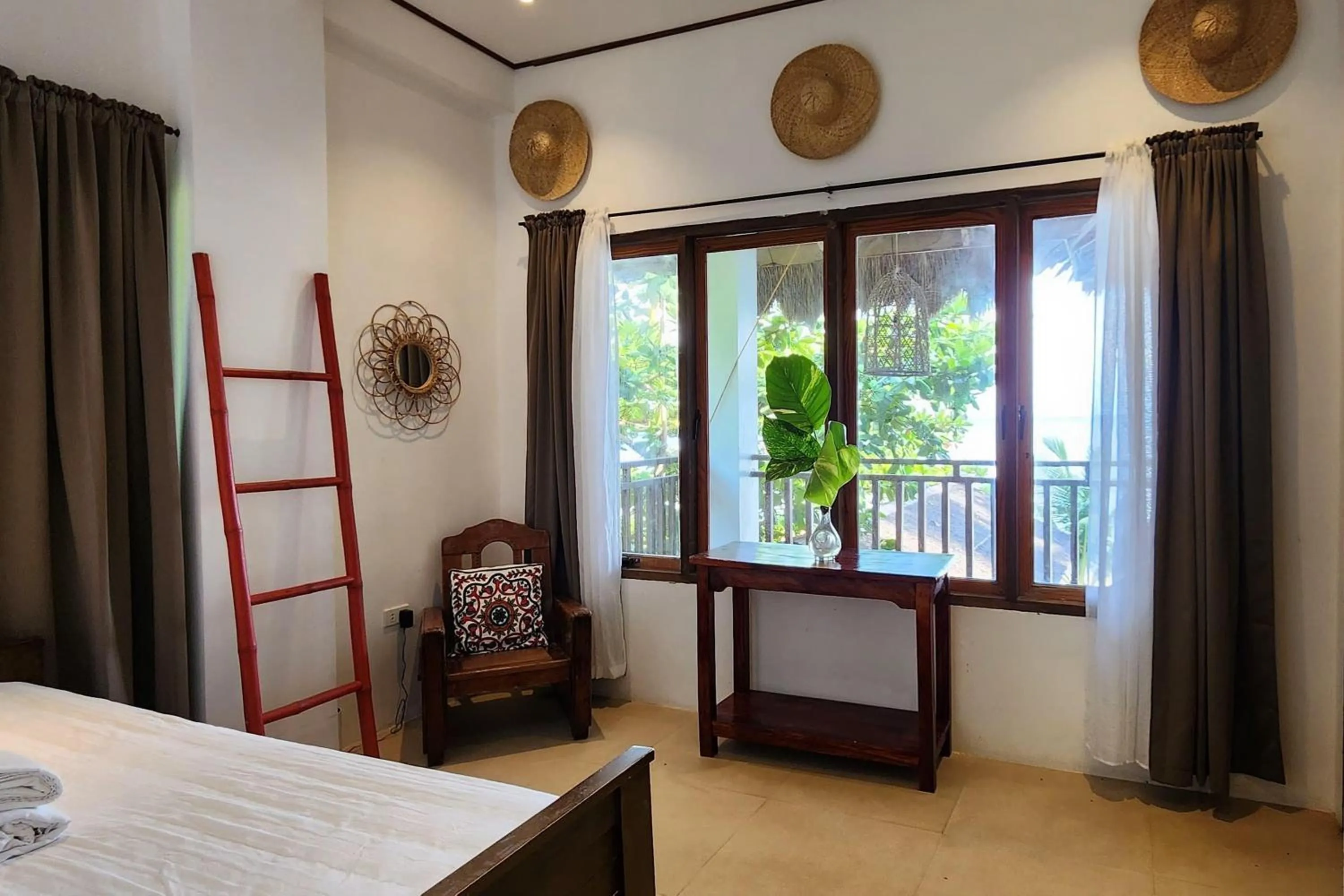 Seating area in Sirom Beach House