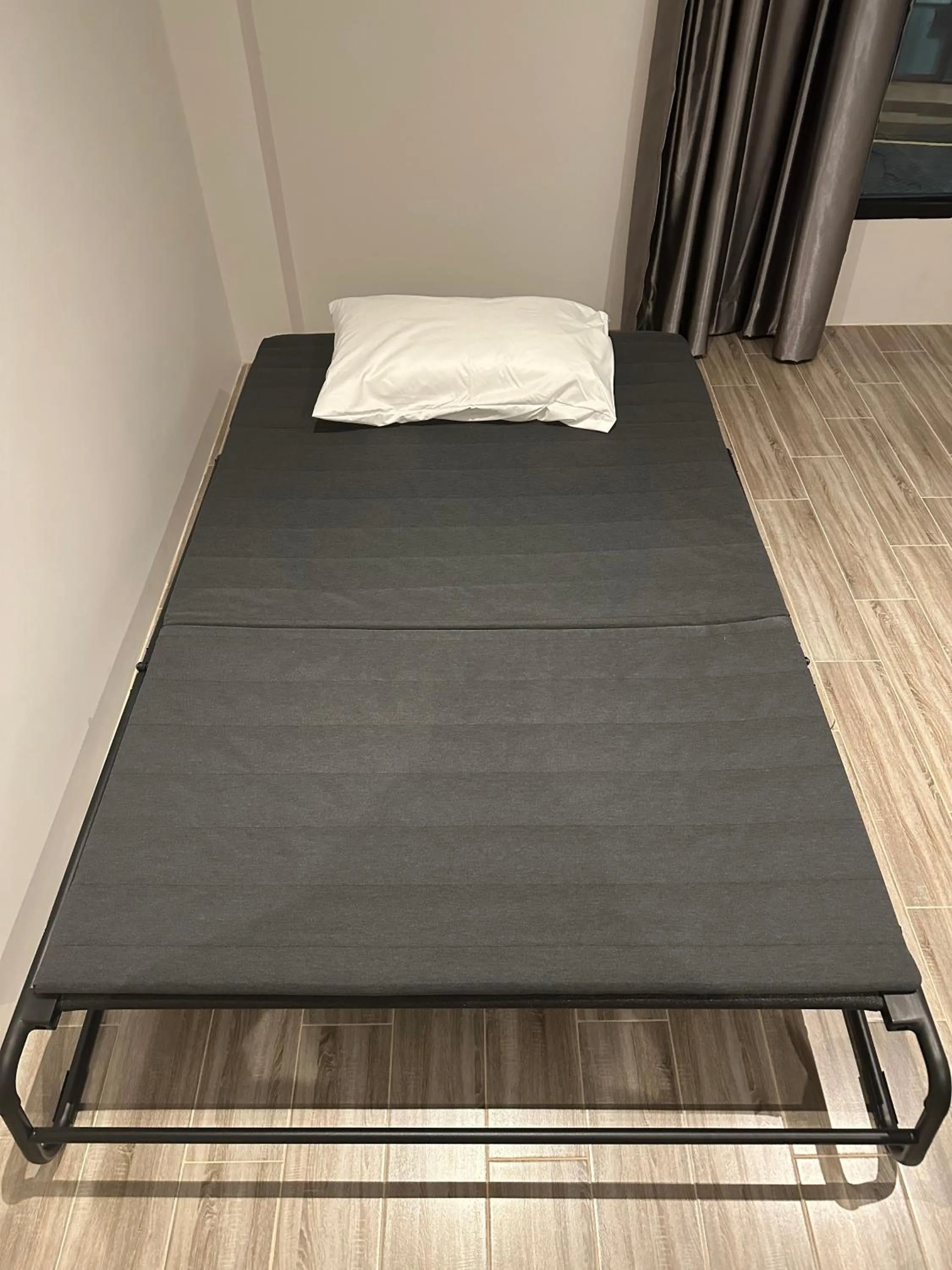 Living room, Bed in S3 Ayutthaya Hotel