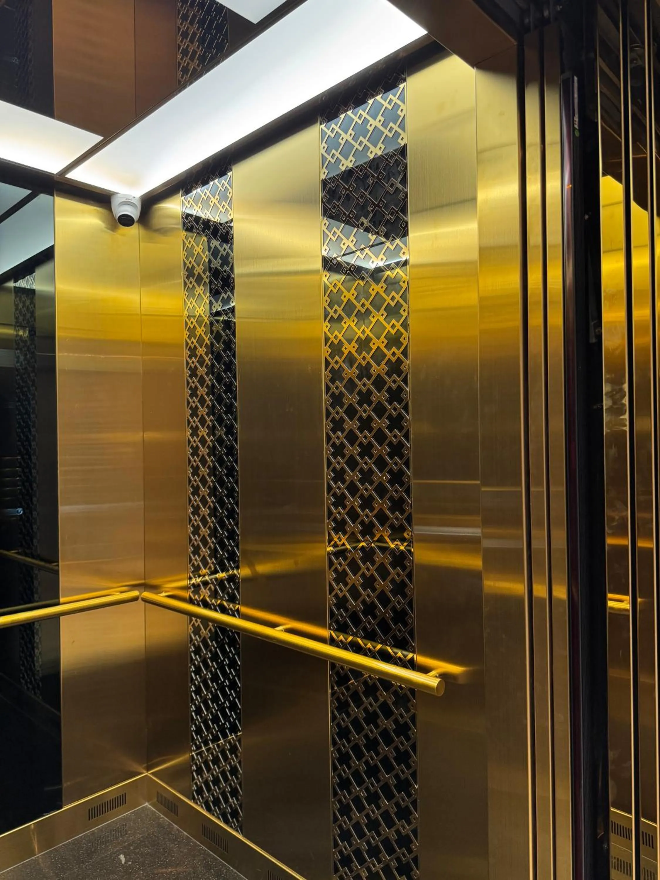 elevator in S3 Ayutthaya Hotel