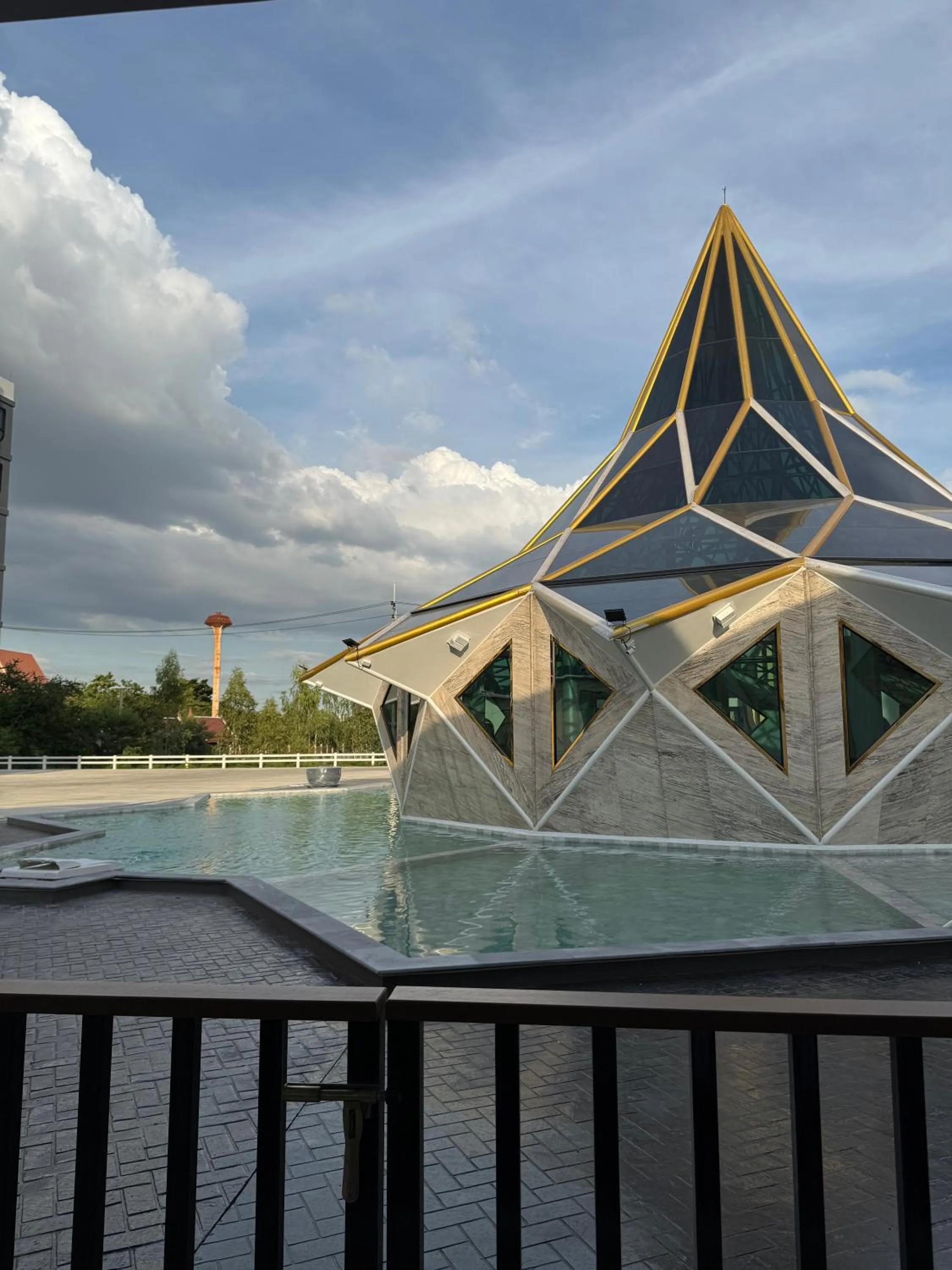 Day in S3 Ayutthaya Hotel