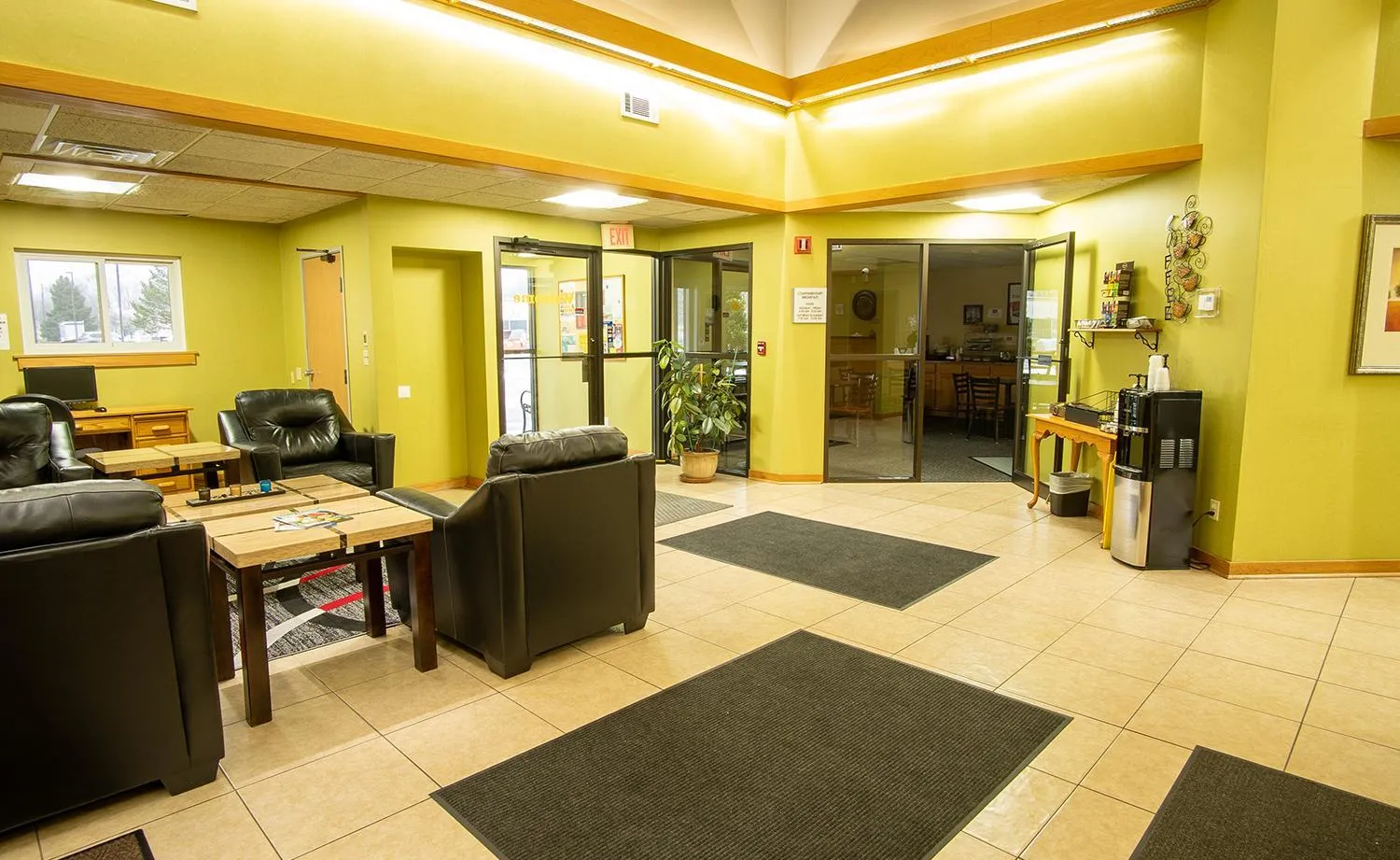 Lobby or reception in Coratel Inn and Suites By Jasper River Falls