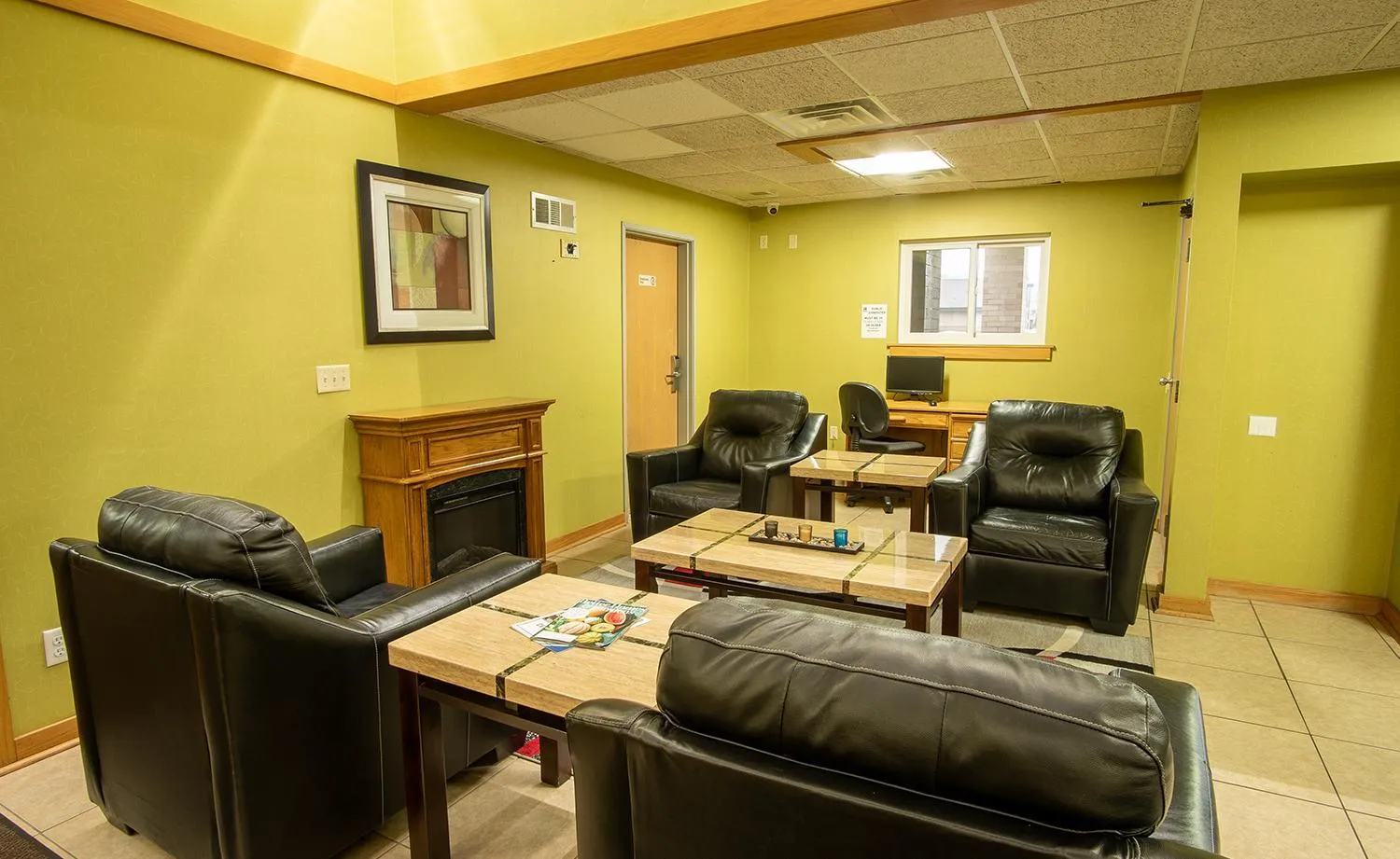 Lobby or reception in Coratel Inn and Suites By Jasper River Falls