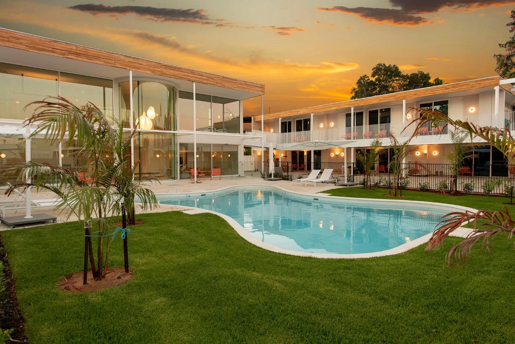 Swimming pool in Kar-Rama Hotel