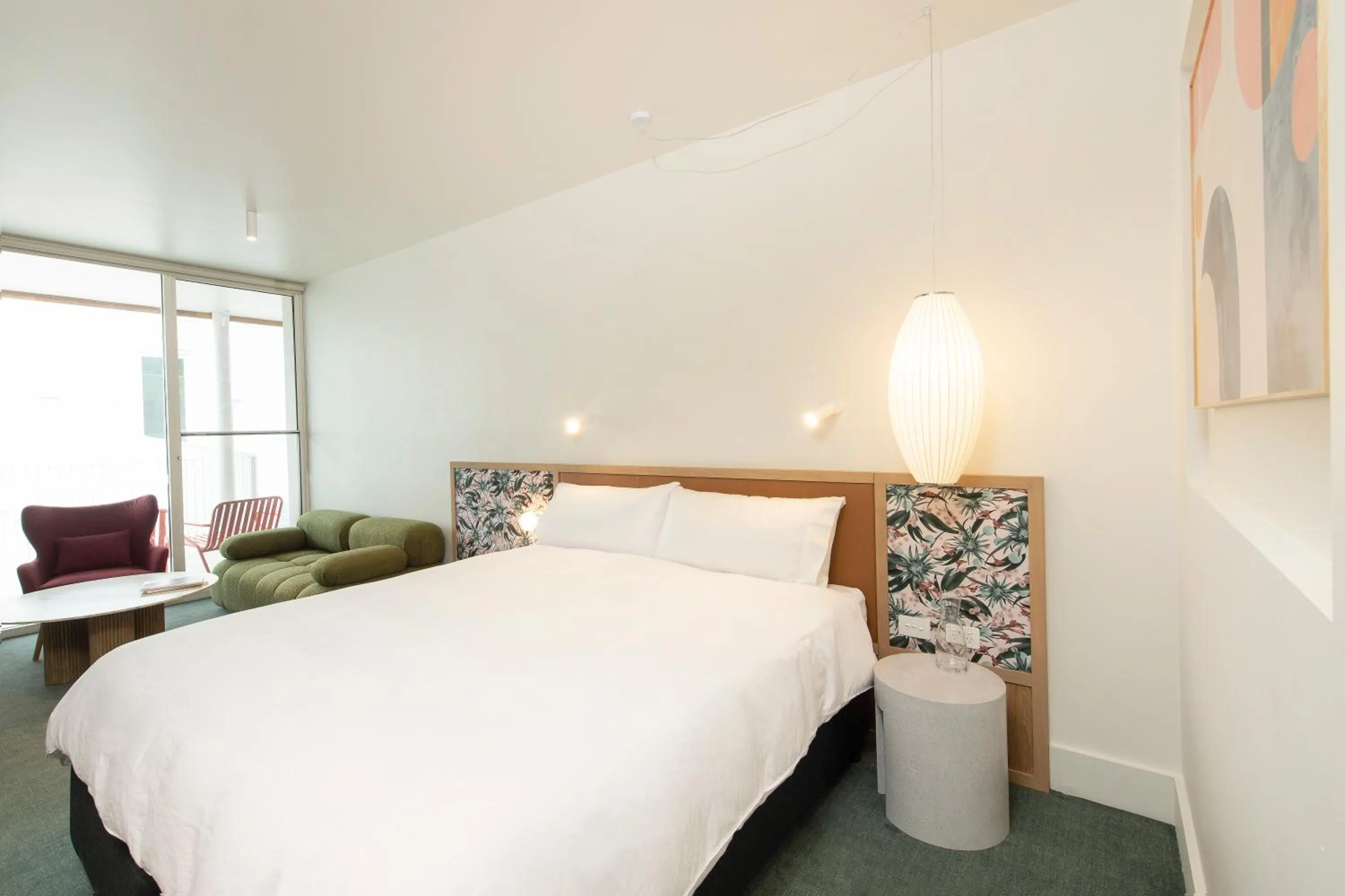 Bedroom, Bed in Kar-Rama Hotel