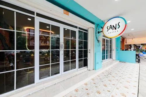 Sans Hotel Cengkareng