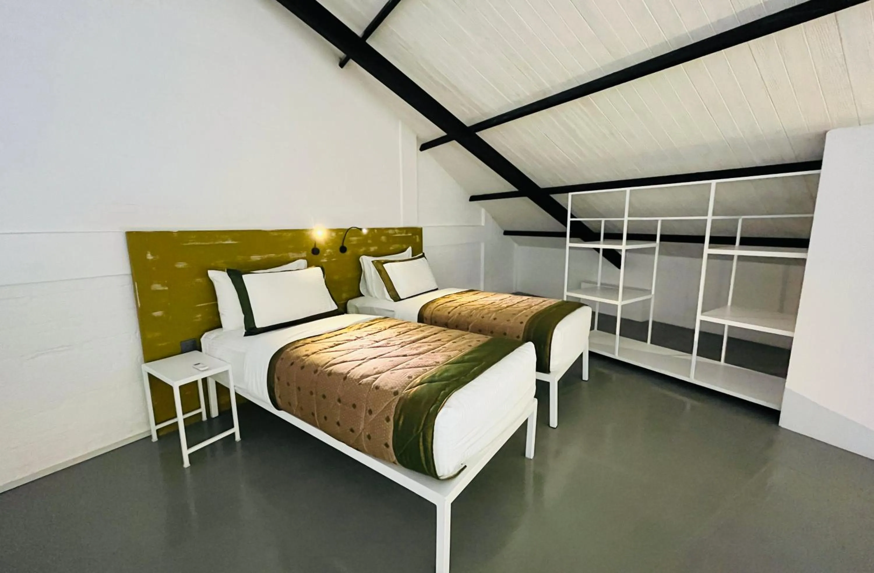 Bed in Amba Yaalu - Thema Collection "The first women-led hotel in Sri Lanka"