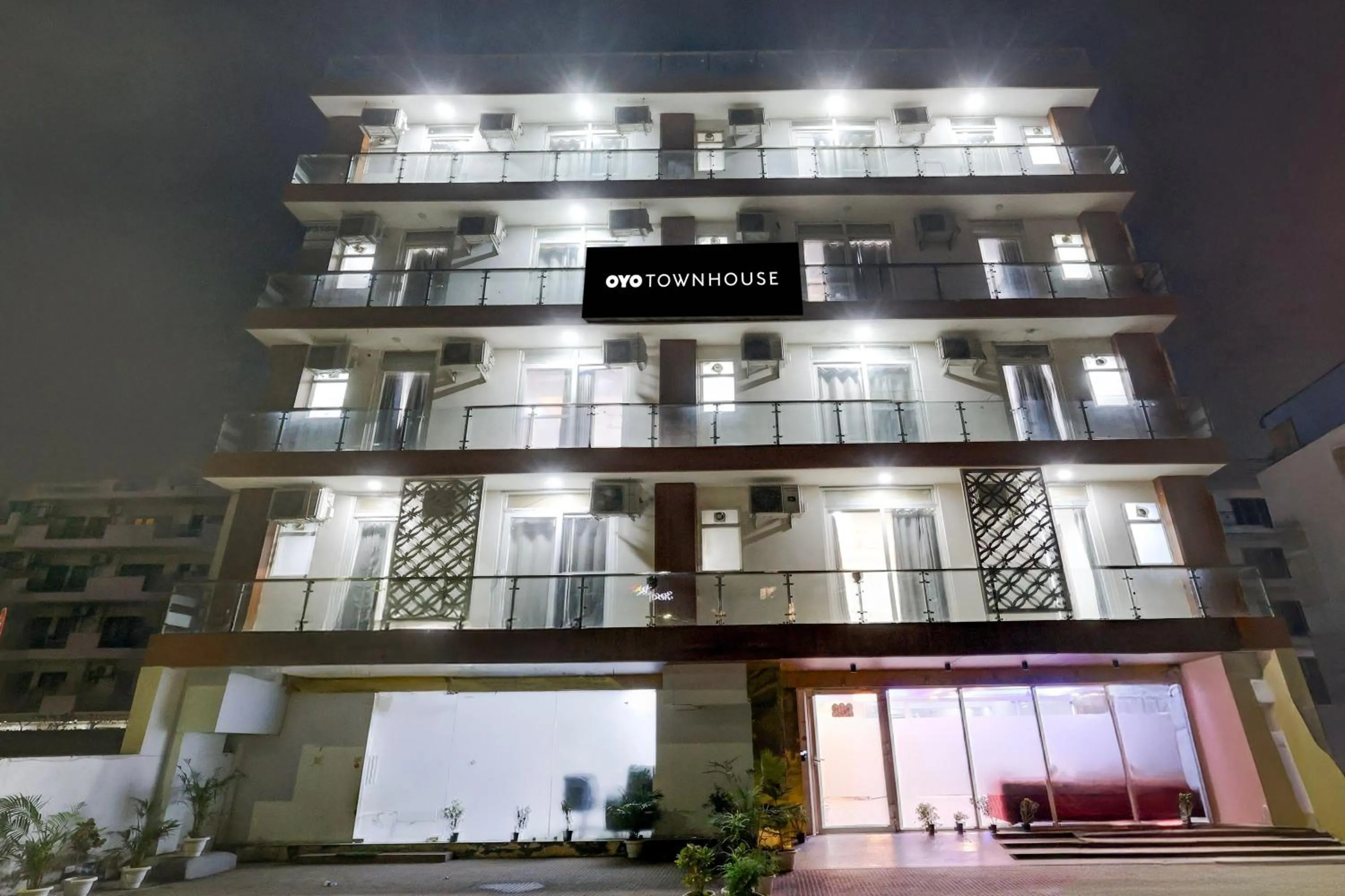 Facade/entrance in Collection O Deep Residency