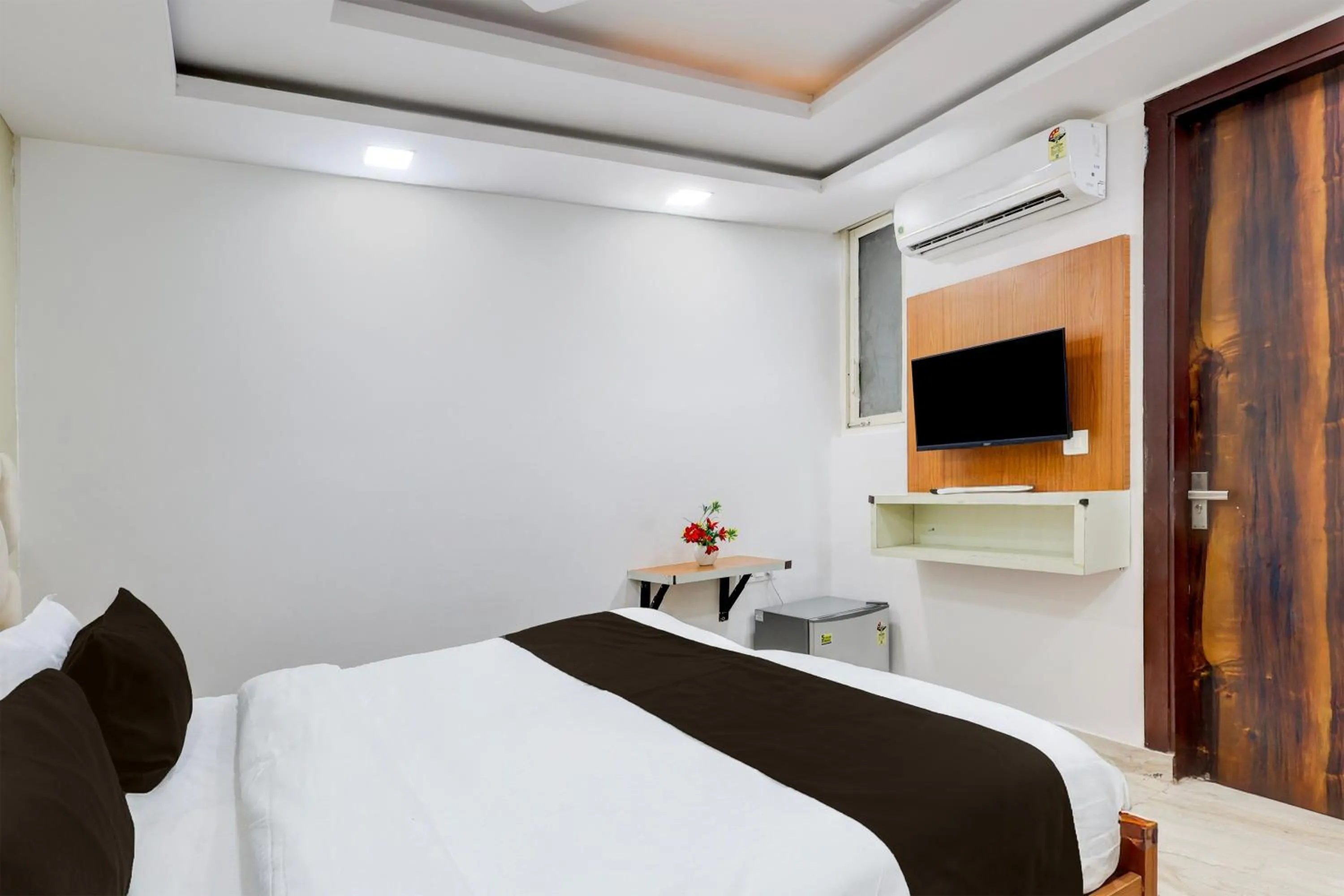 Bedroom, Bed in Collection O Deep Residency