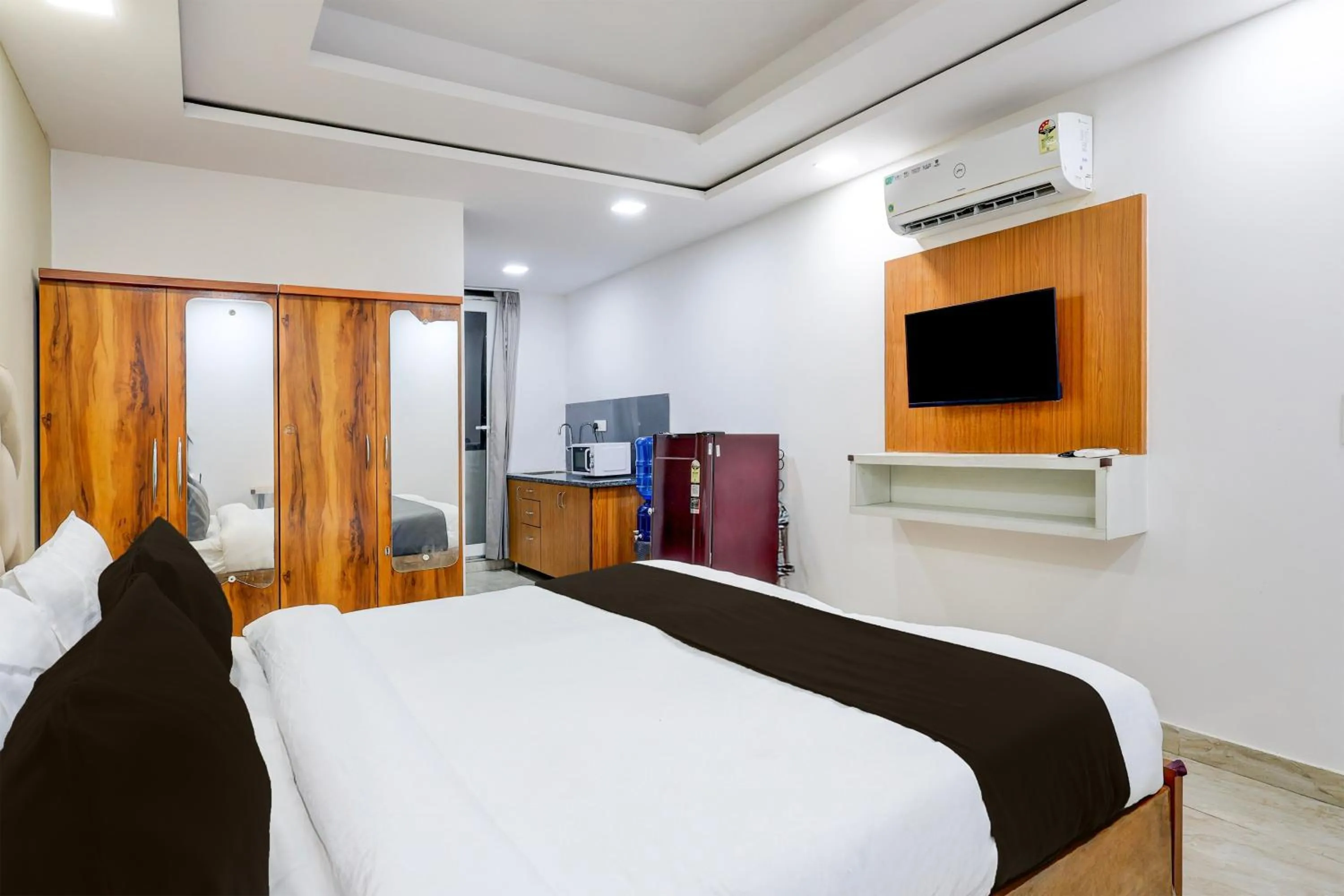 Bedroom, Bed in Collection O Deep Residency