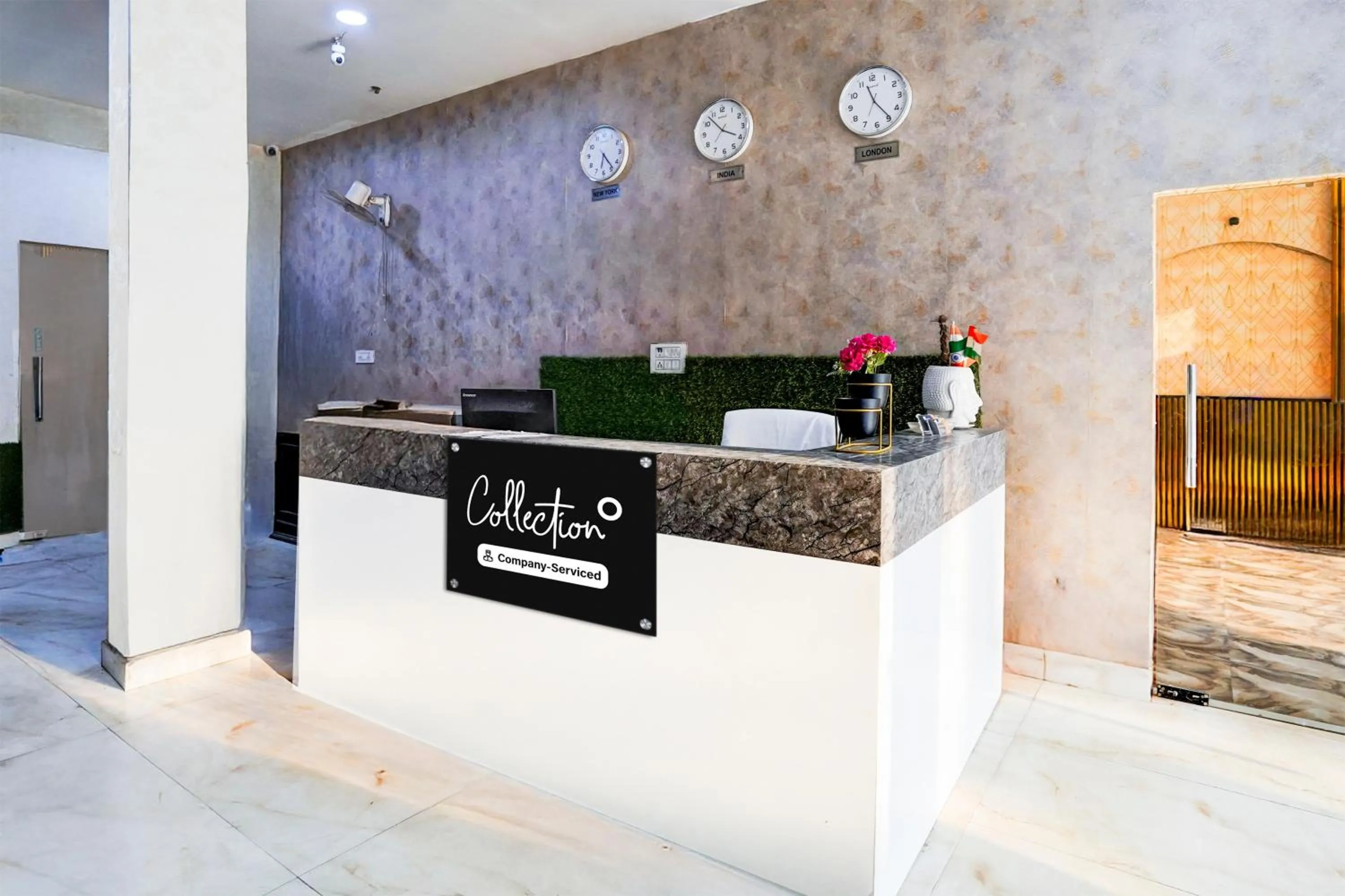 Lobby or reception in Collection O Vasundhara Enclave Delhi