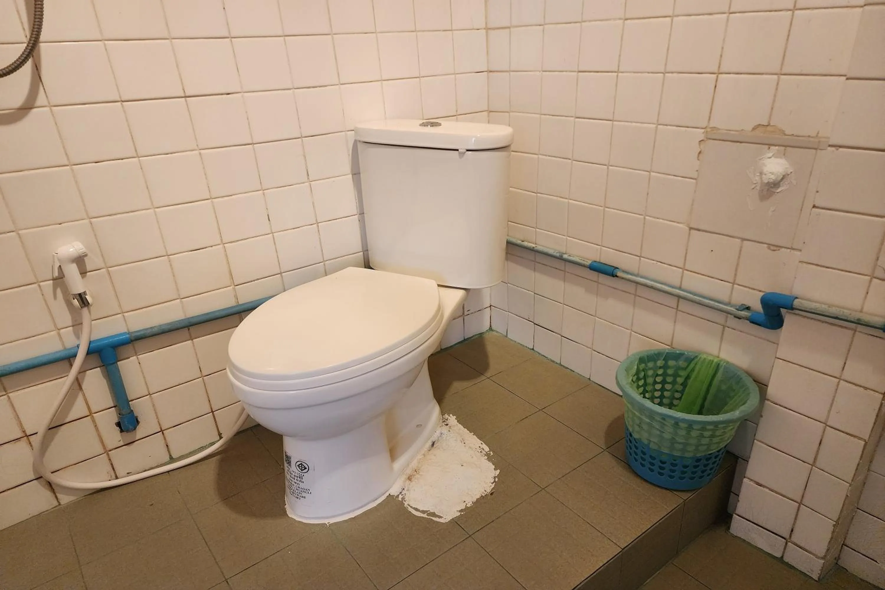 Bathroom in My Pumpkin Bungalow Krabi