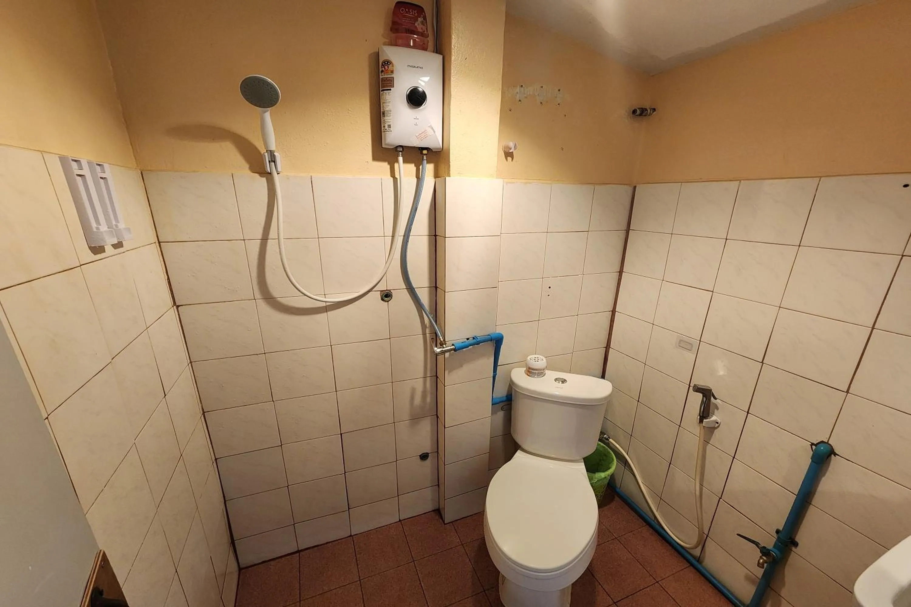 Toilet in My Pumpkin Bungalow Krabi