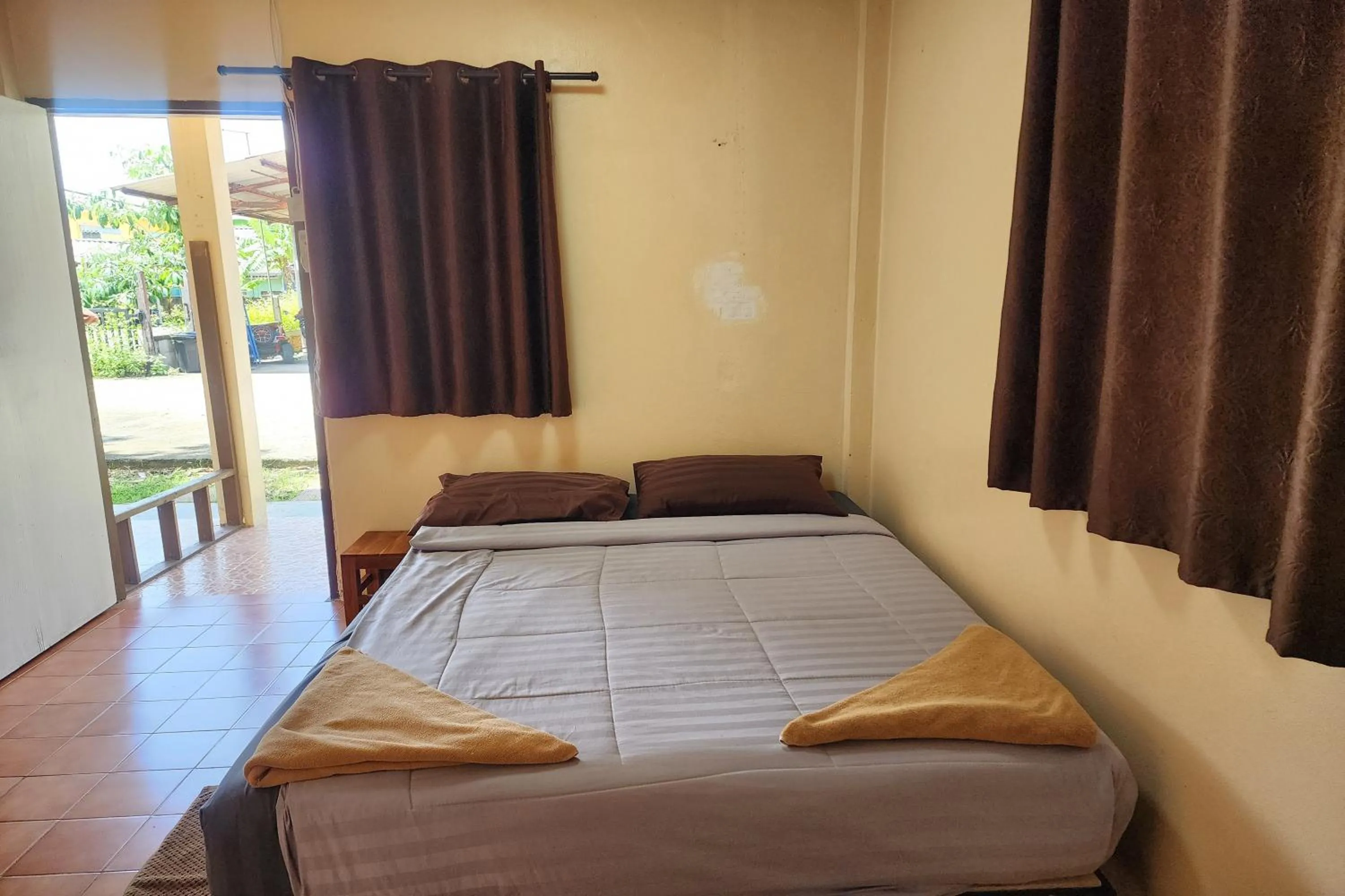 Bedroom, Bed in My Pumpkin Bungalow Krabi