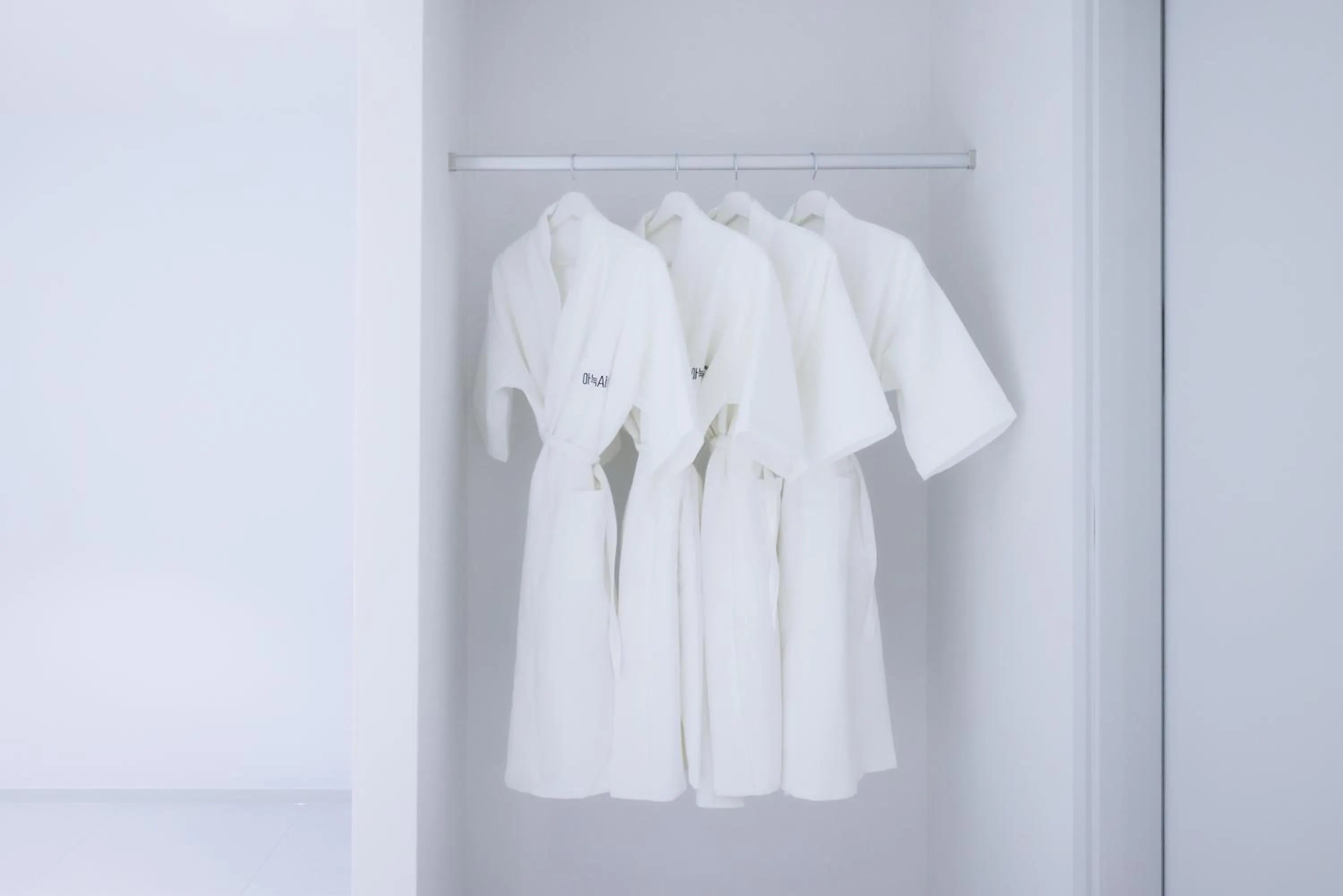 wardrobe in Anook Air Hotel Chuncheon