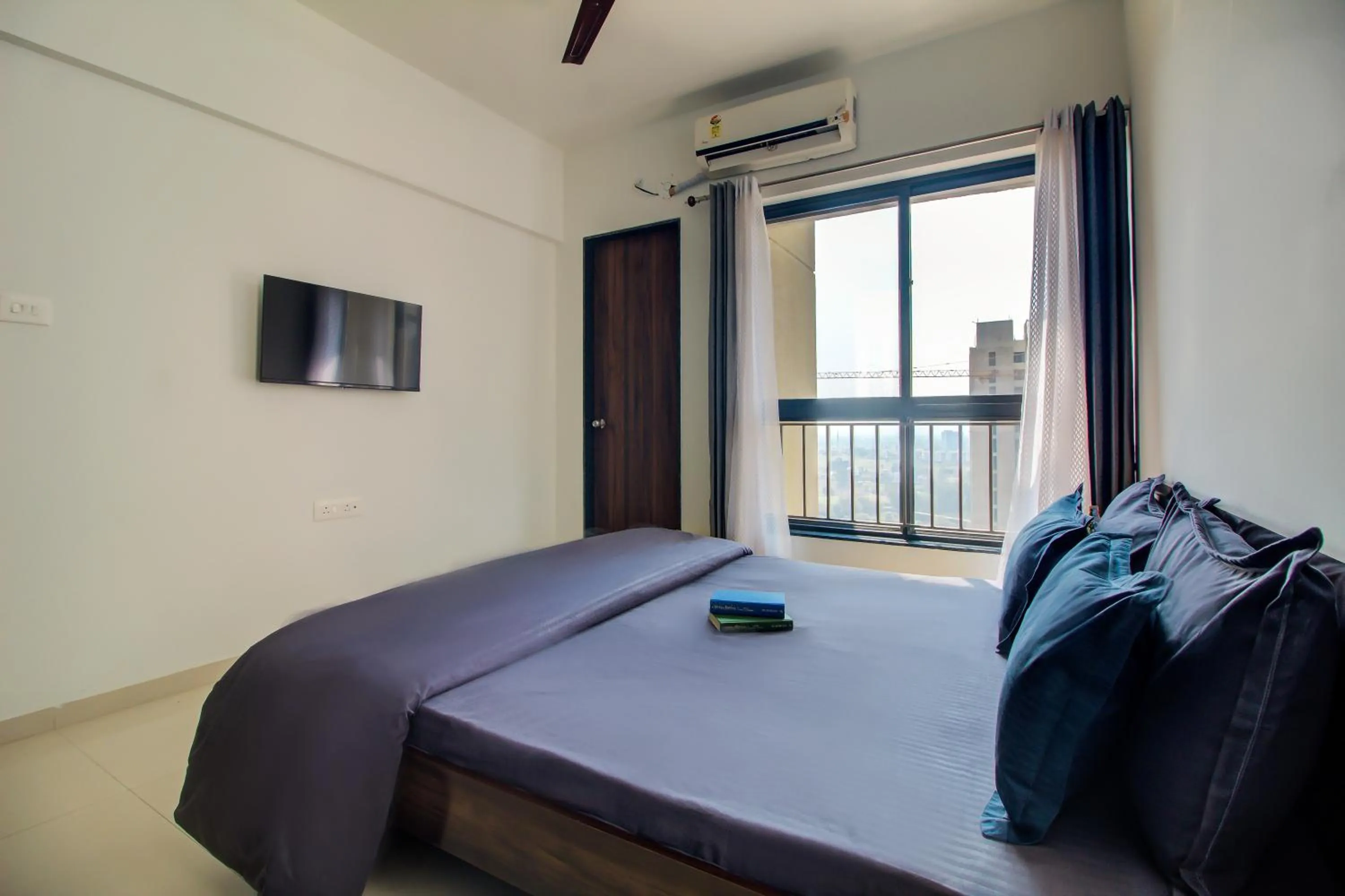 Bed in VibeStayZ Kedar Hinjewadi