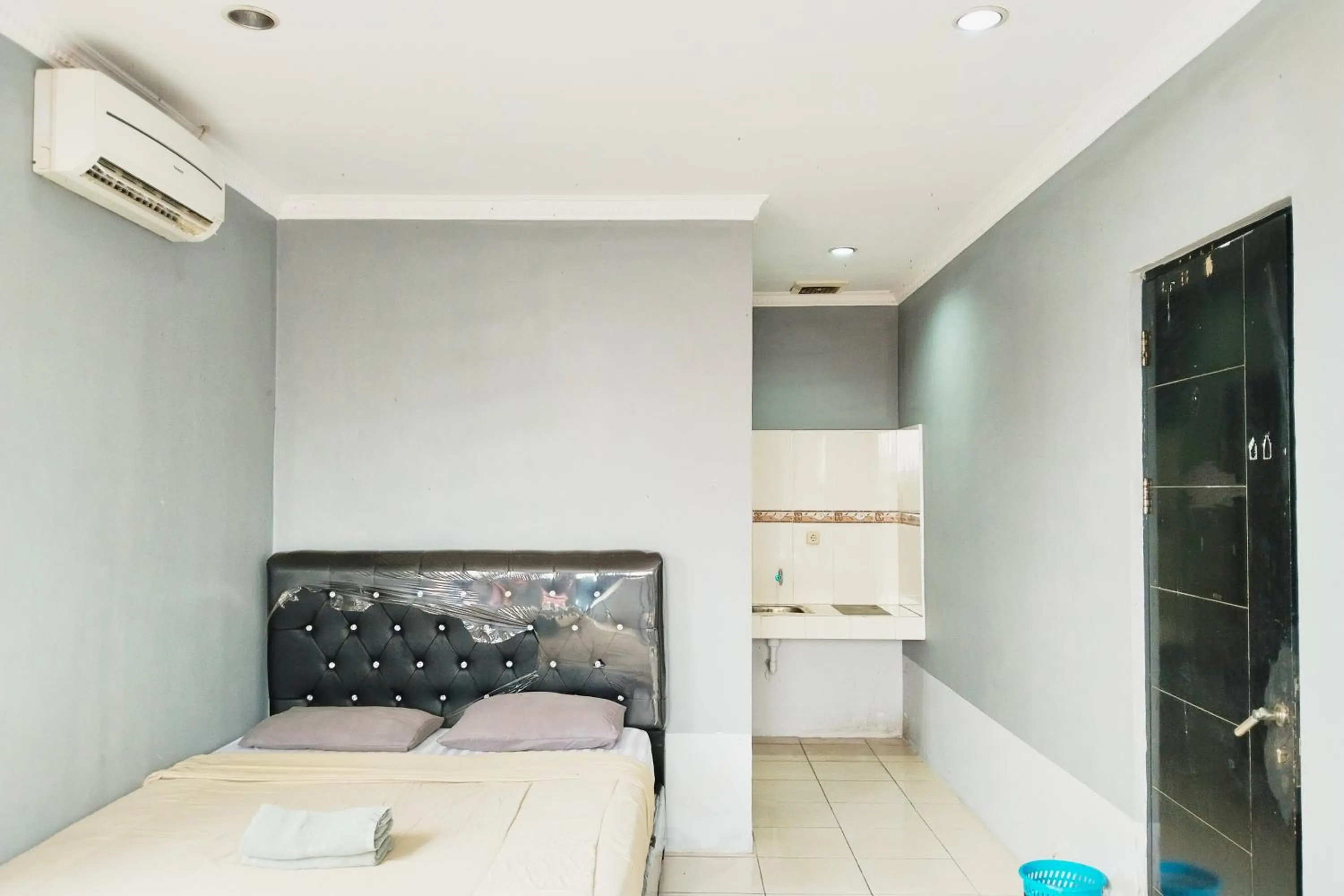 Bedroom, Bed in NamRoom at Kebayoran Baru