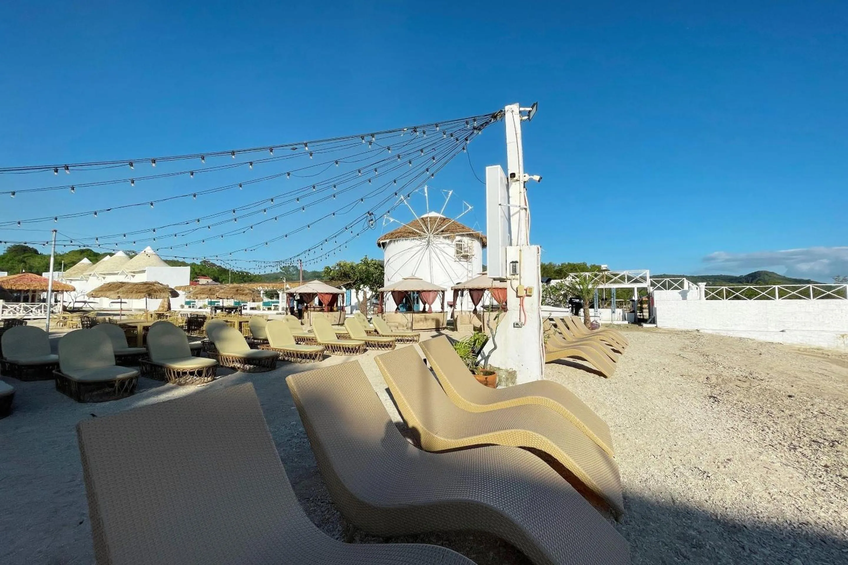 The Beach Calatagan Mediterraneo powered by Cocotel