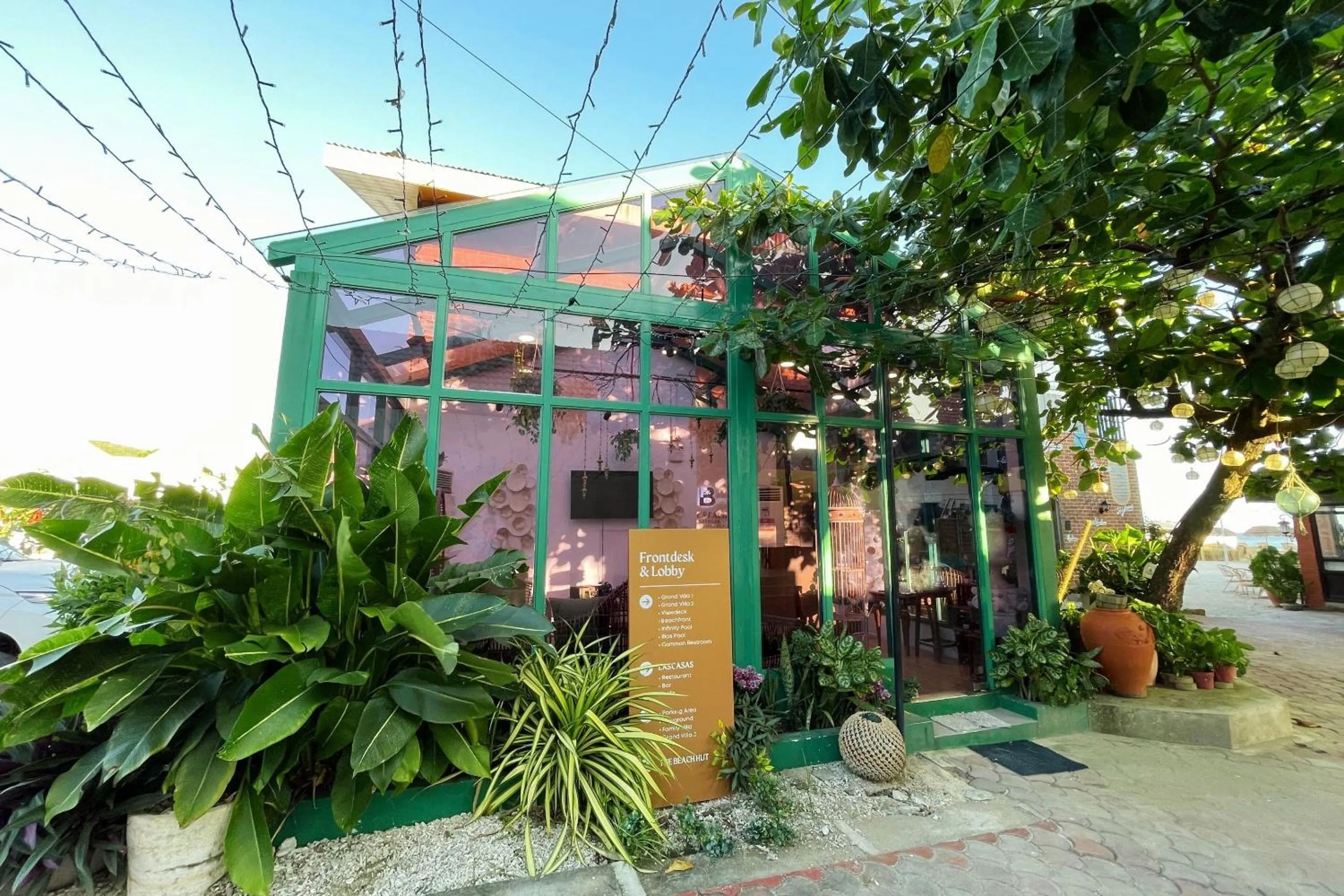 The Beach Calatagan Mediterraneo powered by Cocotel