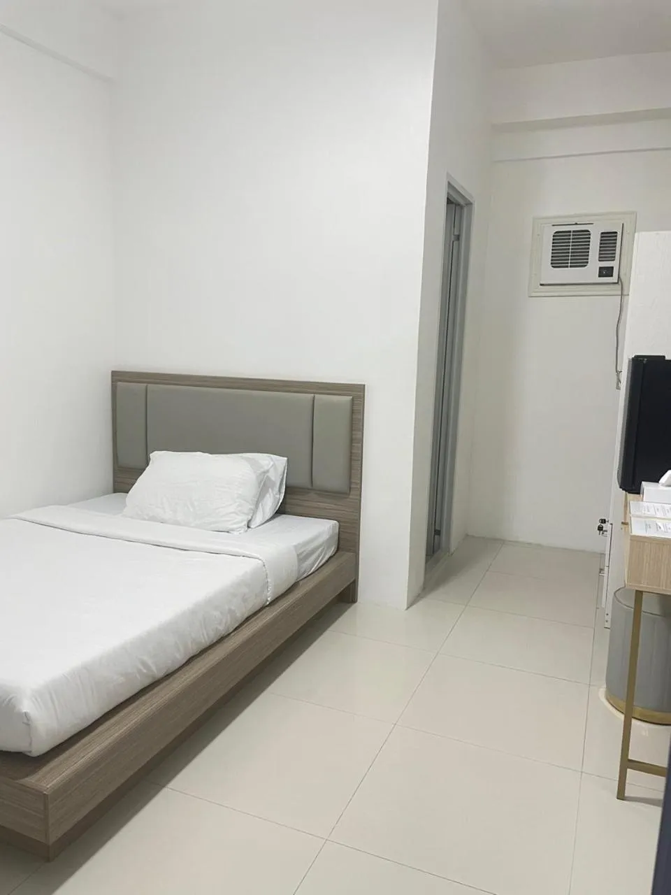 Bedroom, Bed in HOTEL the MIR