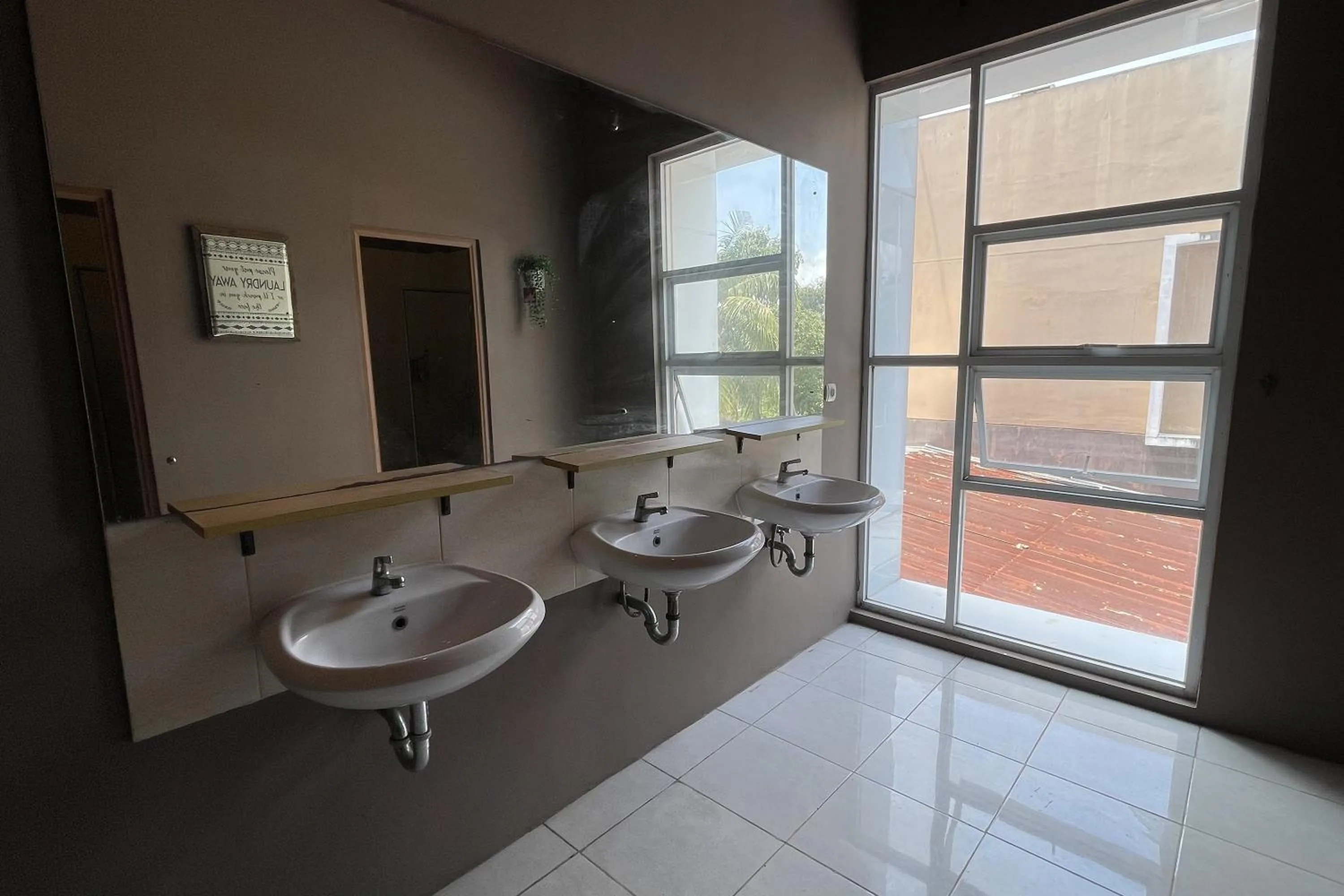 Bathroom in VK Pods Pangandaran