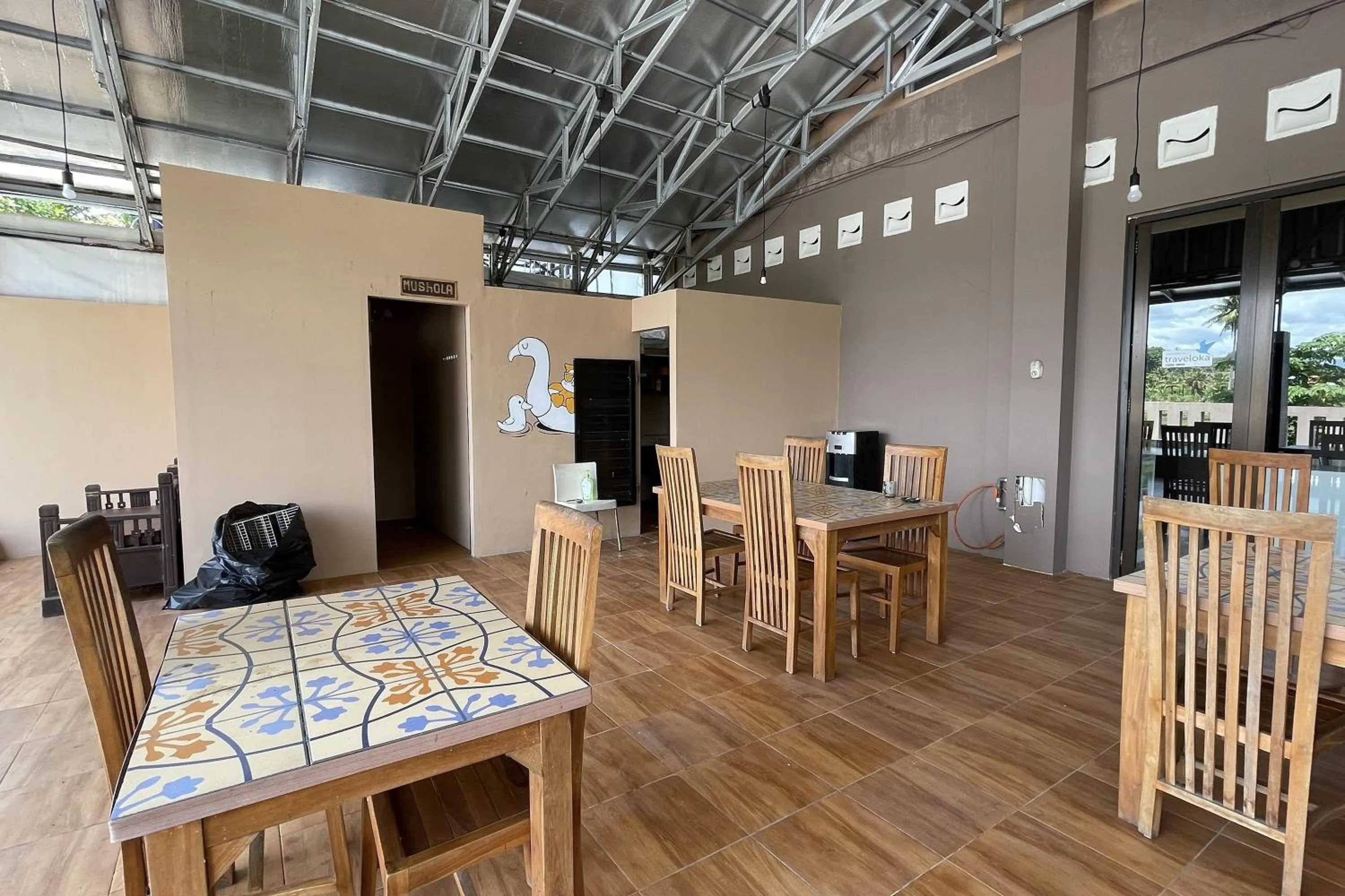 Restaurant/places to eat in VK Pods Pangandaran