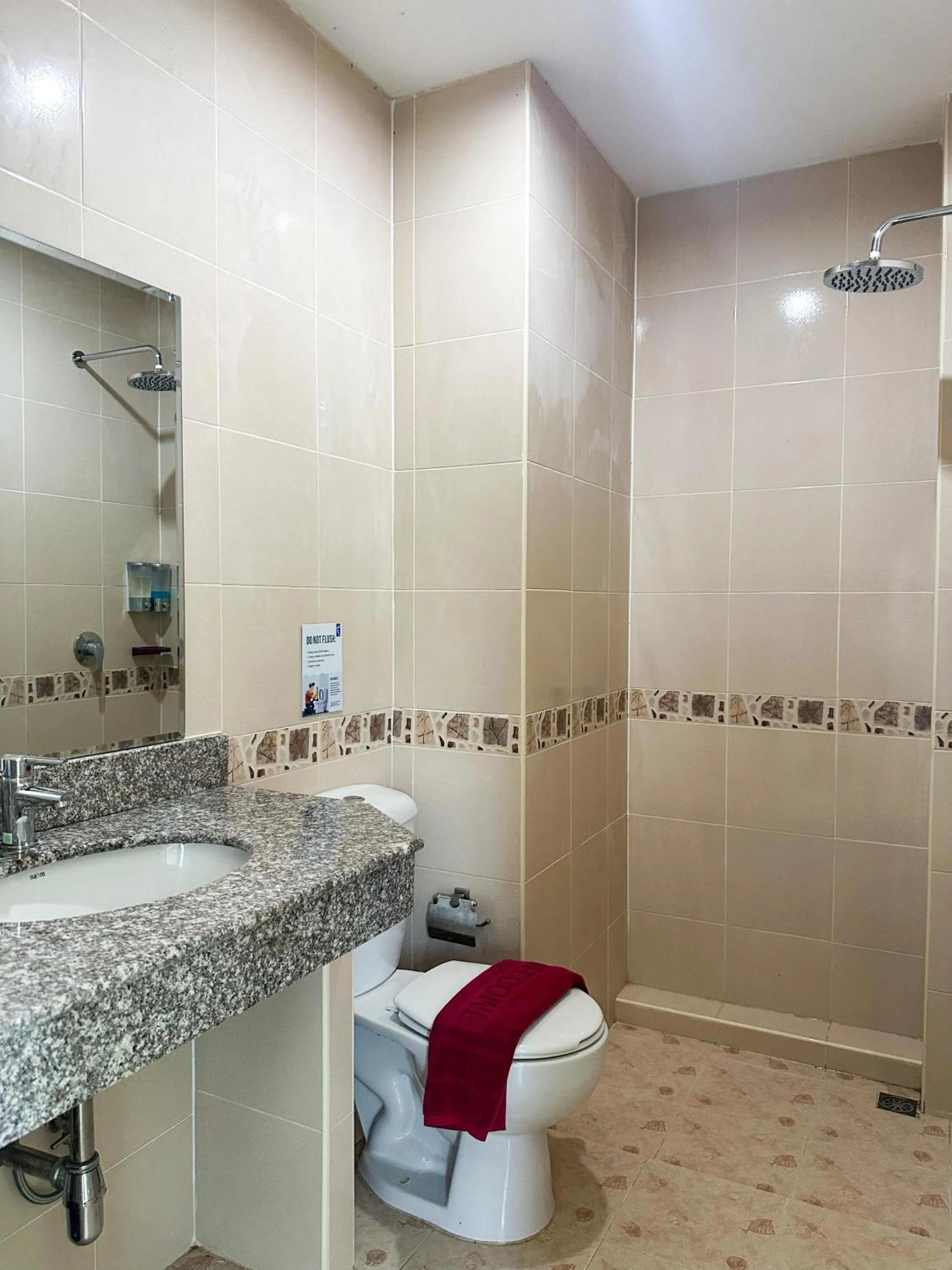 Shower in Nan's Aonang