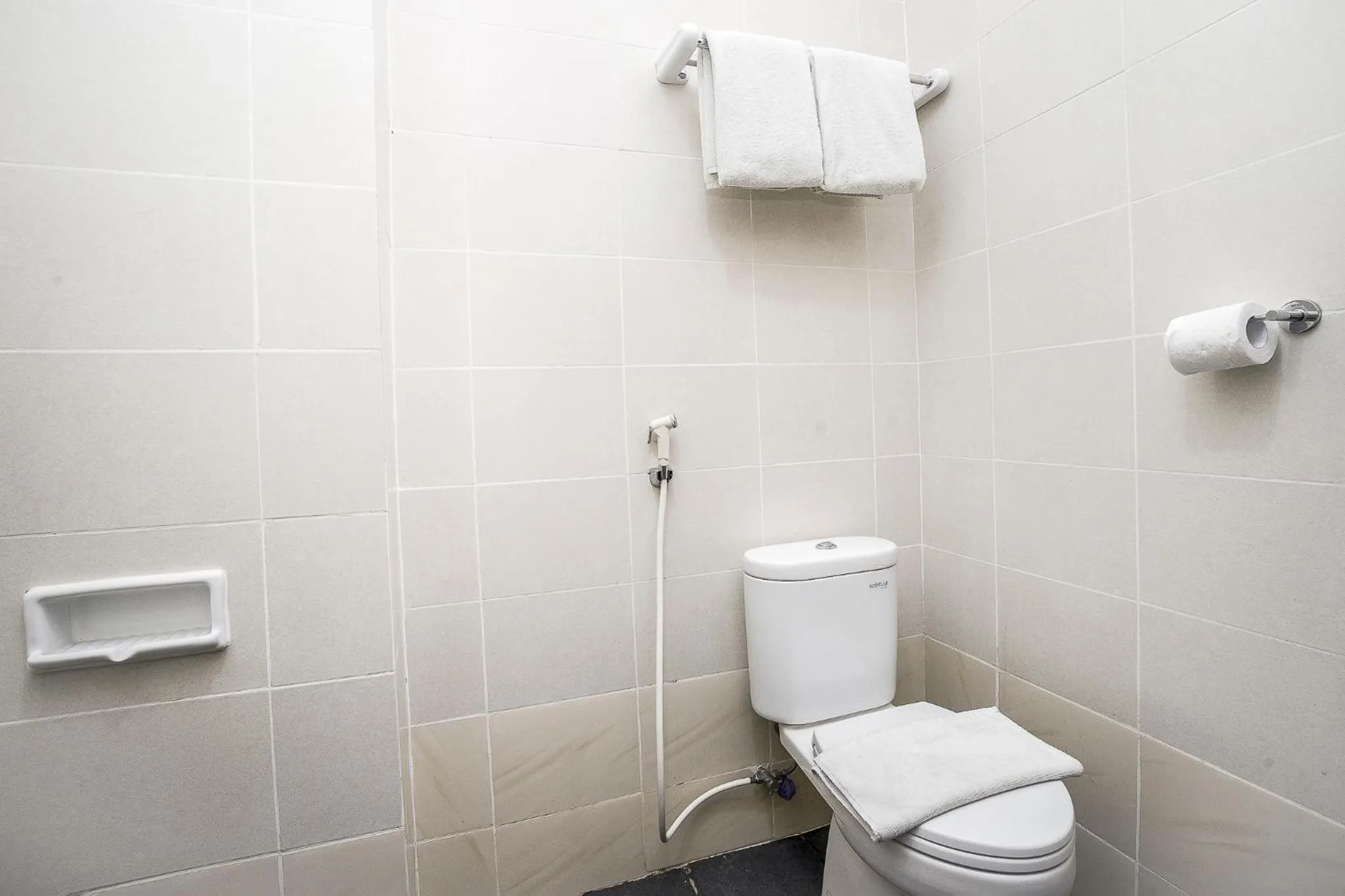 Bathroom in Hotel Grand Kartika