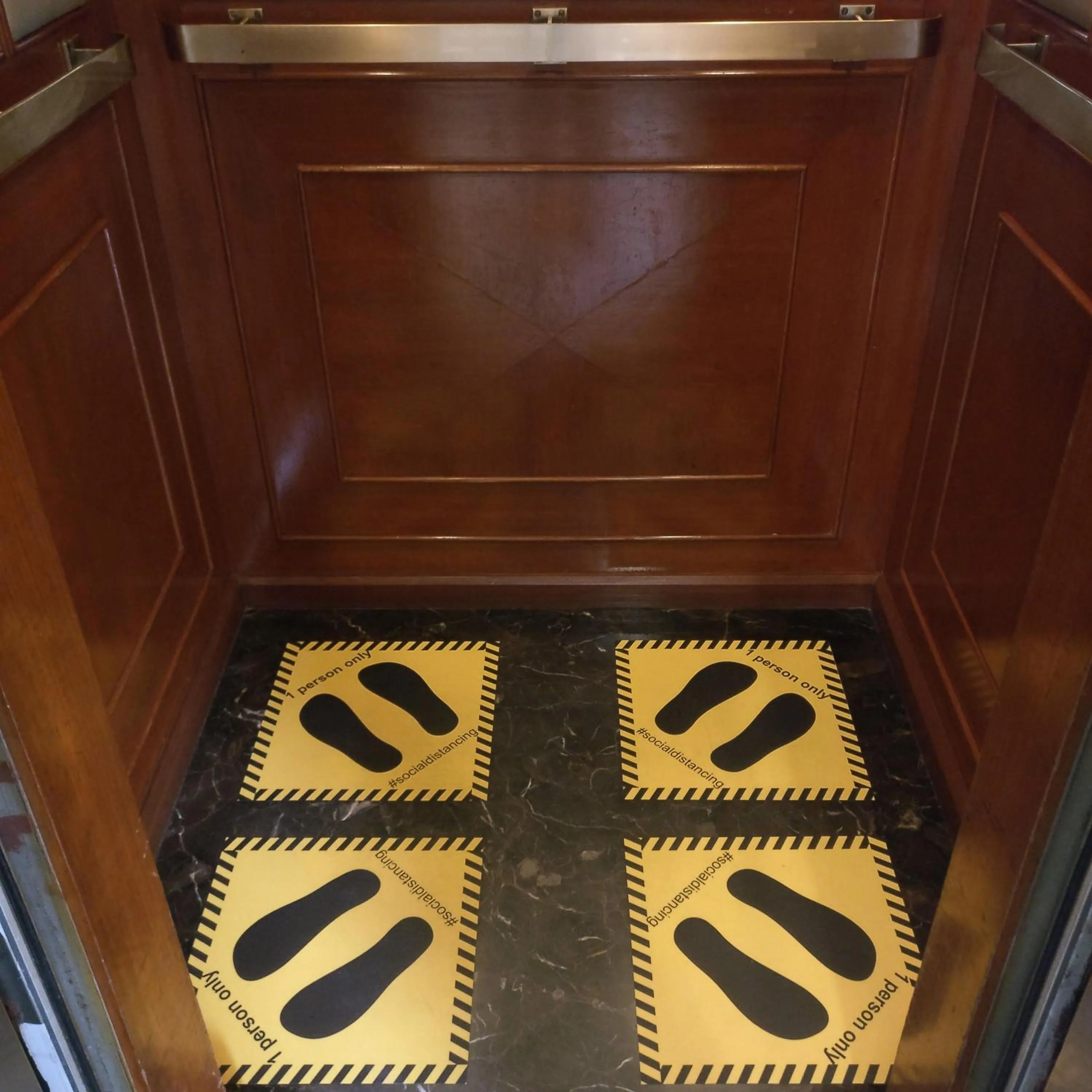 Area and facilities in The Rialto Hotel