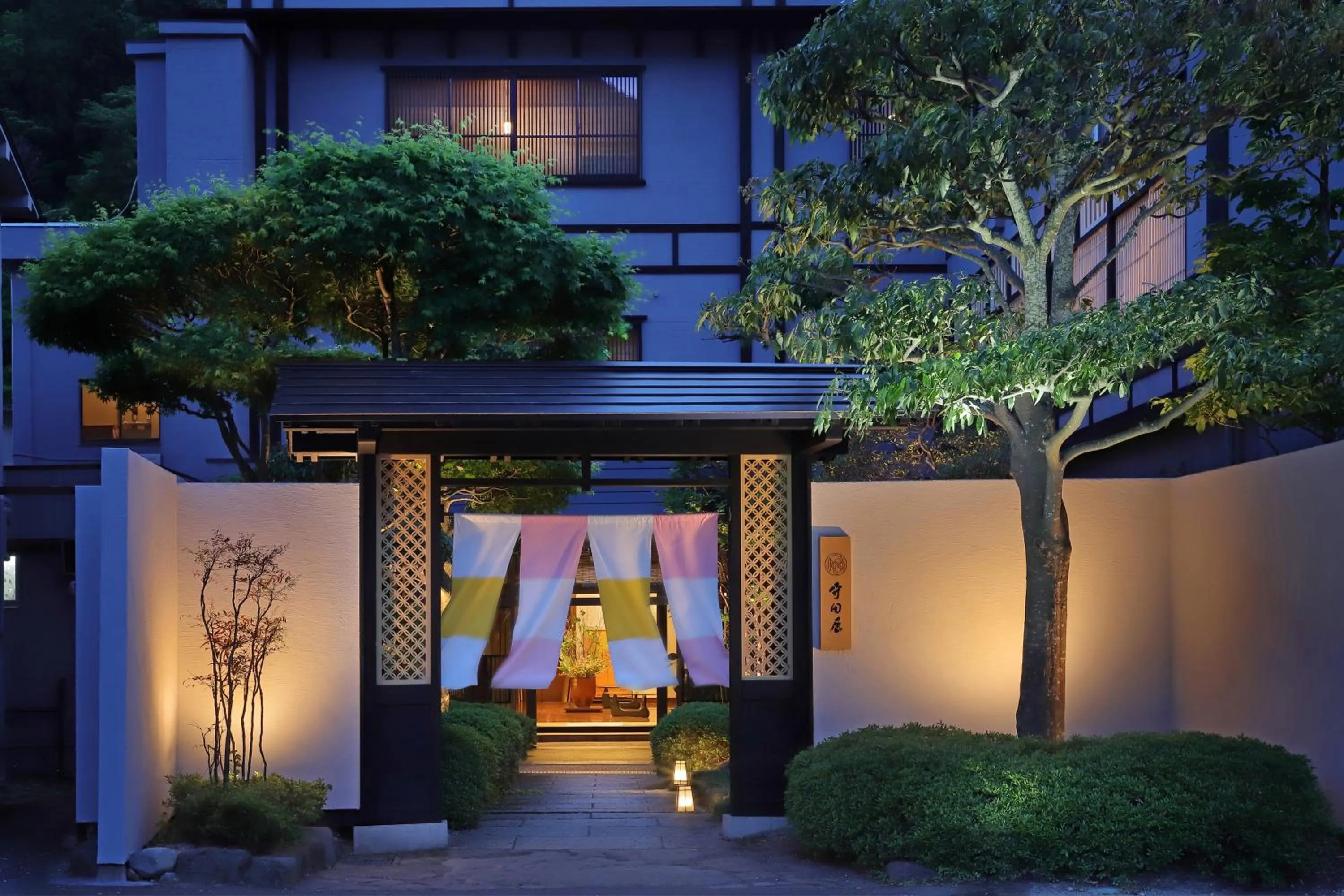 Property building in Moritaya