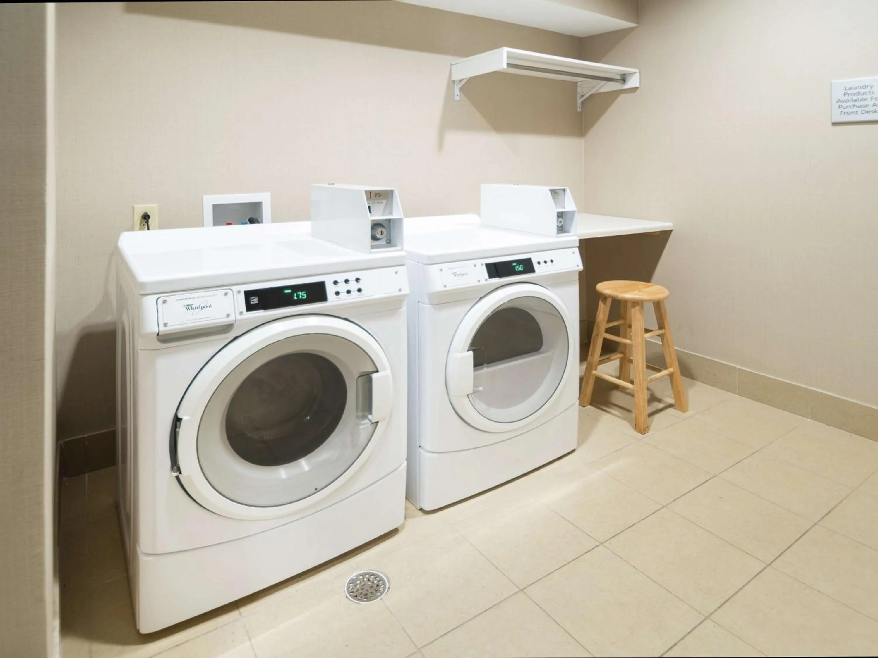 Property building in Hampton Inn Hernando, MS