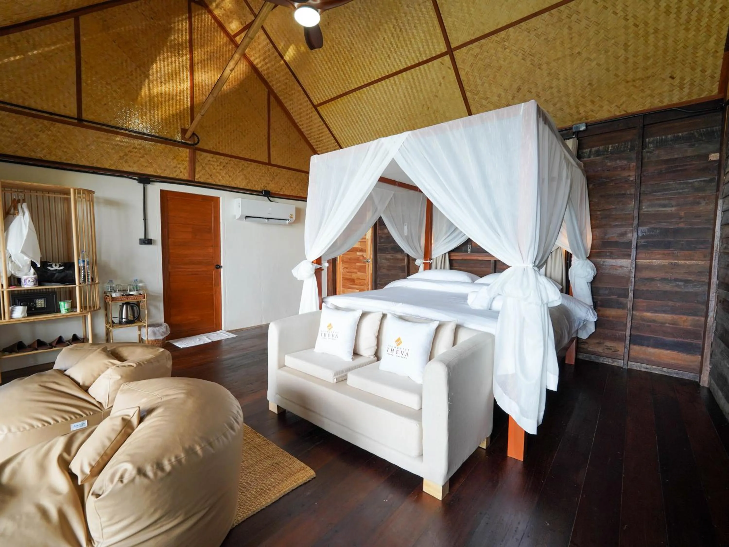 Photo of the whole room, Bed in RoomQuest THEVA Resort Koh Samui
