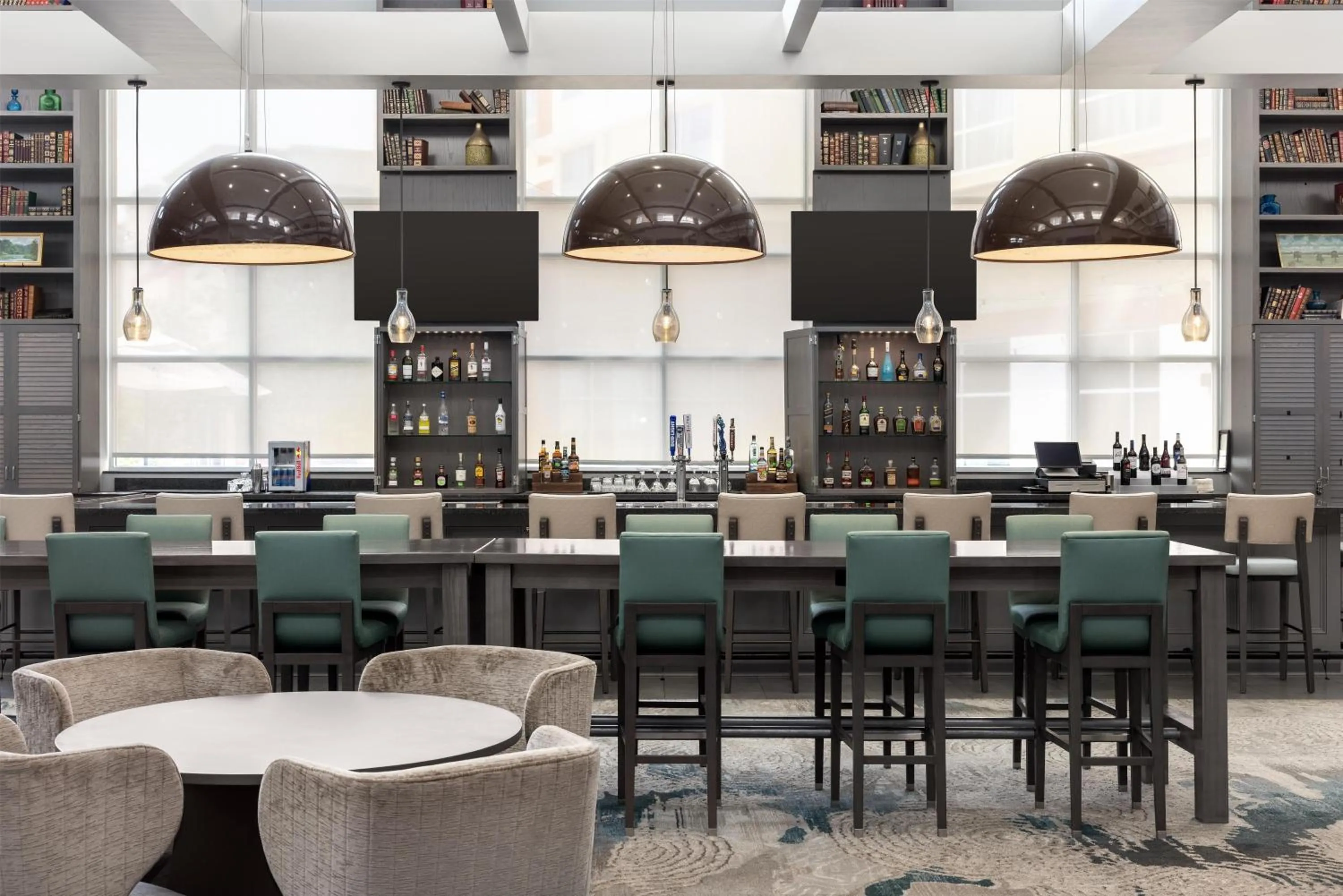 Lounge or bar in Embassy Suites Charlotte/Ayrsley