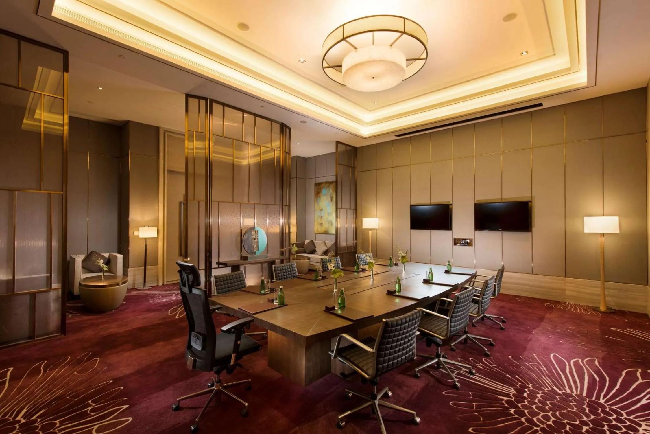 Meeting/conference room in Hilton Yuxi Fuxian Lake