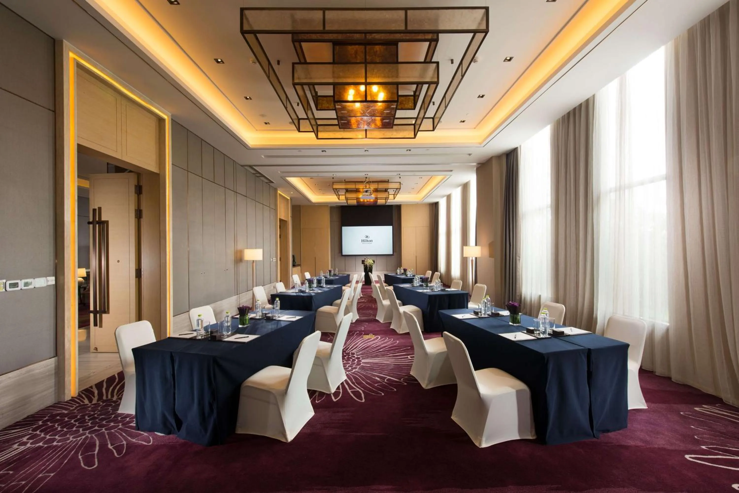 Meeting/conference room in Hilton Yuxi Fuxian Lake