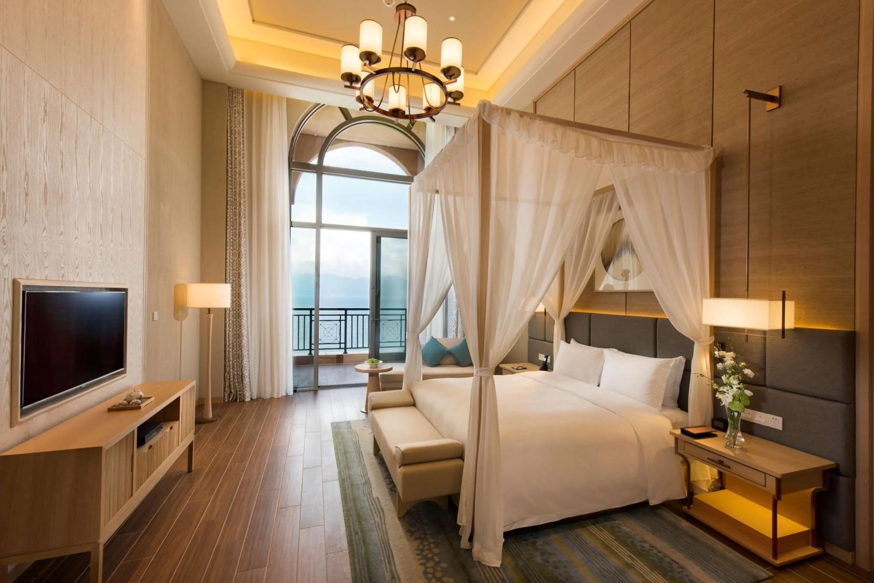 Bedroom, Bed in Hilton Yuxi Fuxian Lake