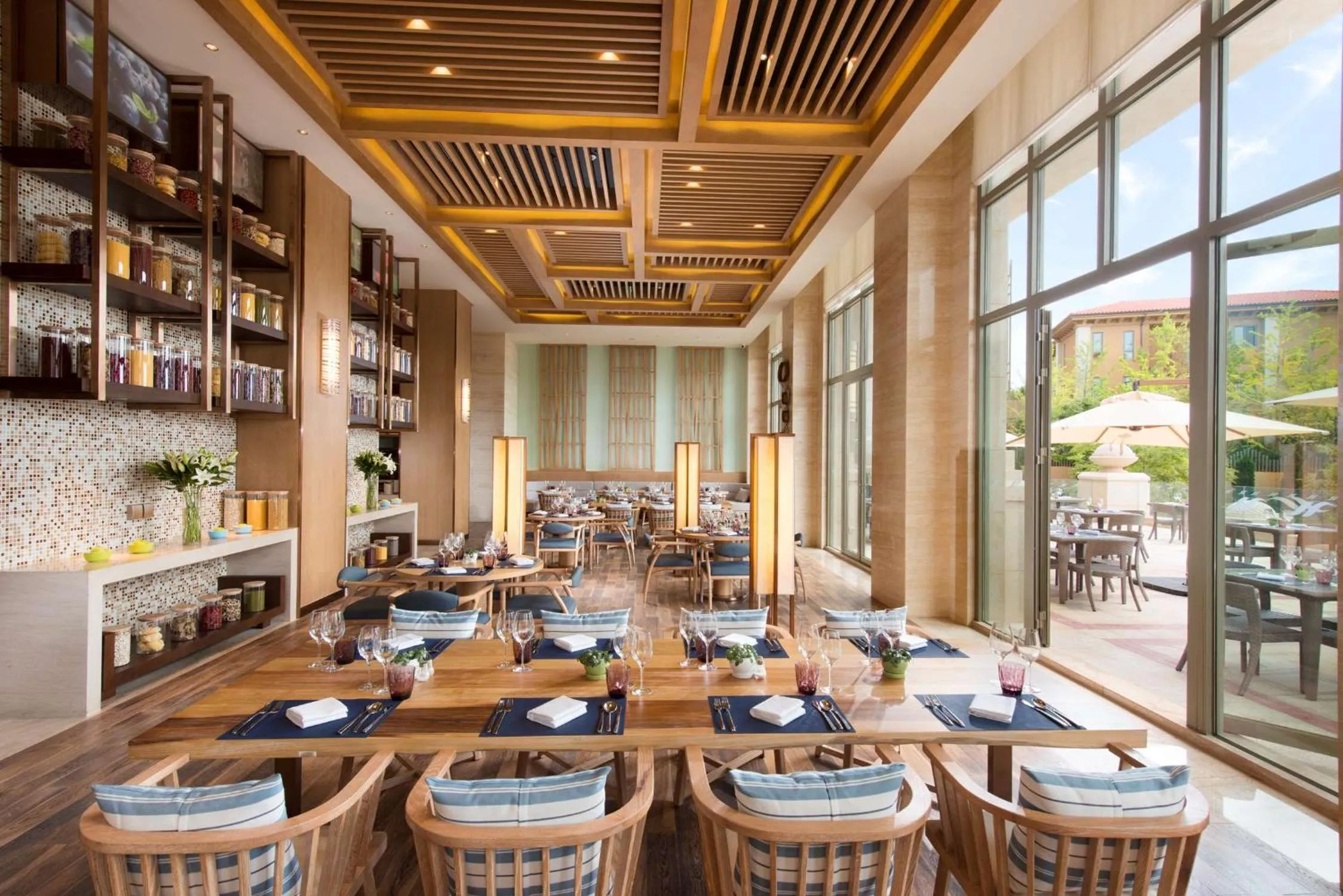 Restaurant/places to eat in Hilton Yuxi Fuxian Lake