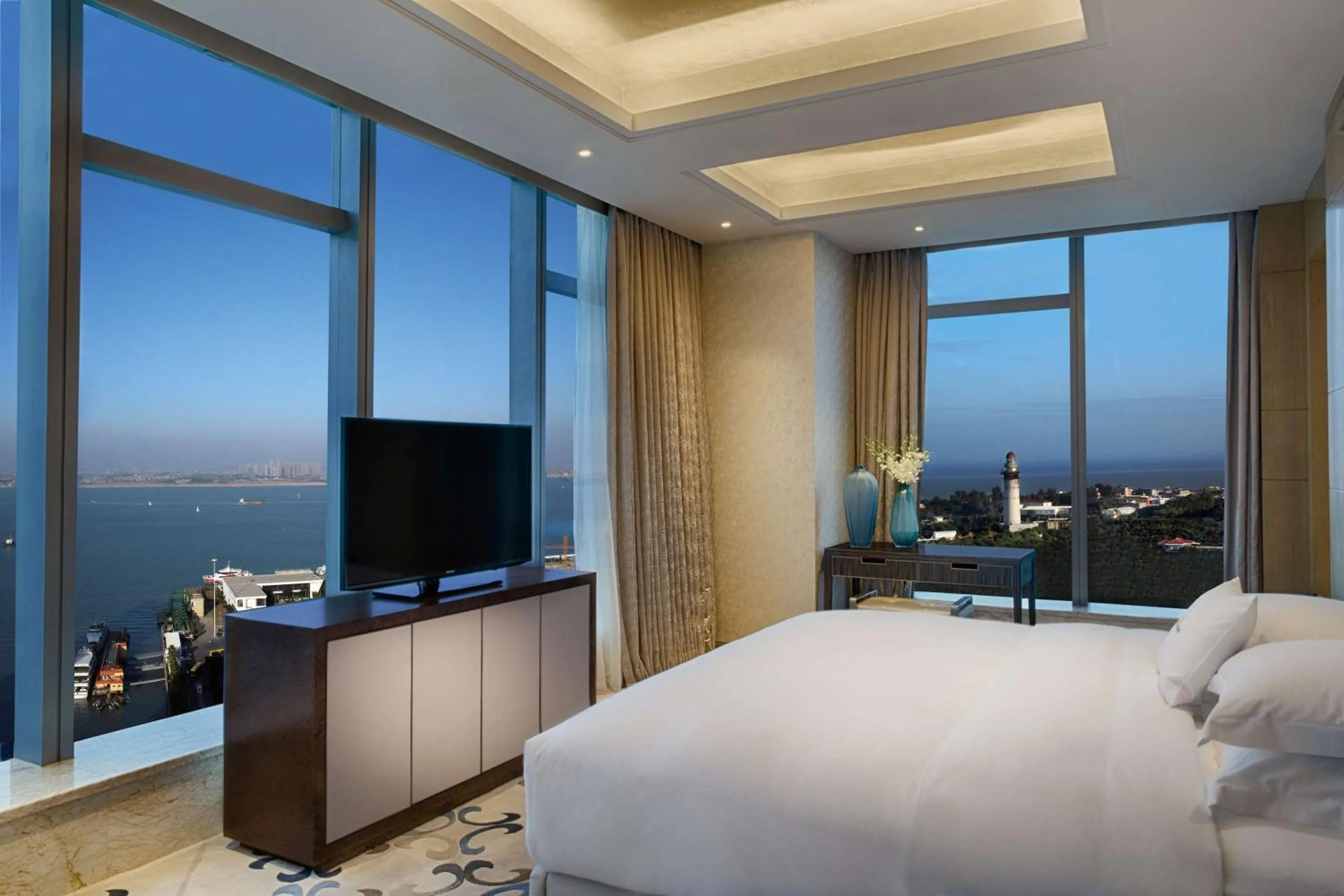 Bed in DoubleTree by Hilton Hotel Xiamen - Wuyuan Bay