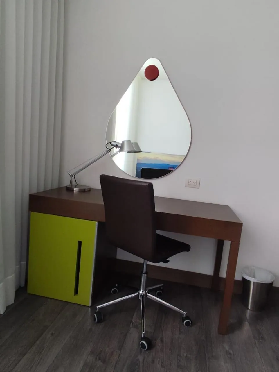 furniture in Hampton by Hilton Bogota Usaquen