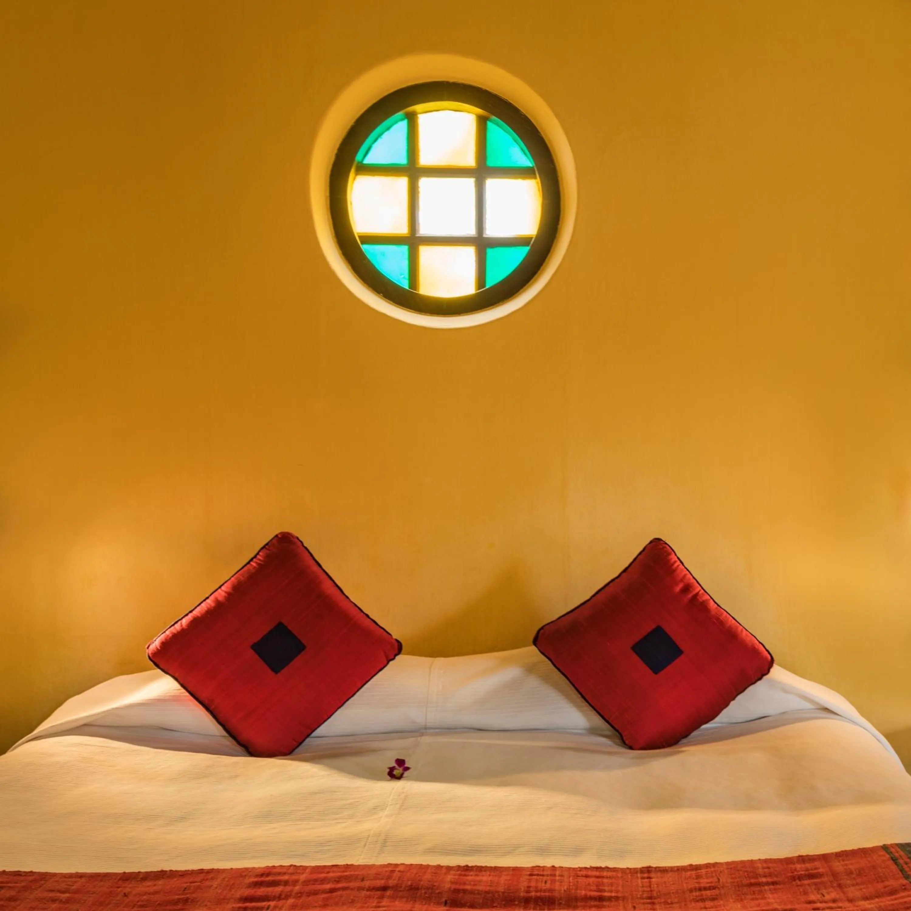 Bed in Old Harbour Hotel