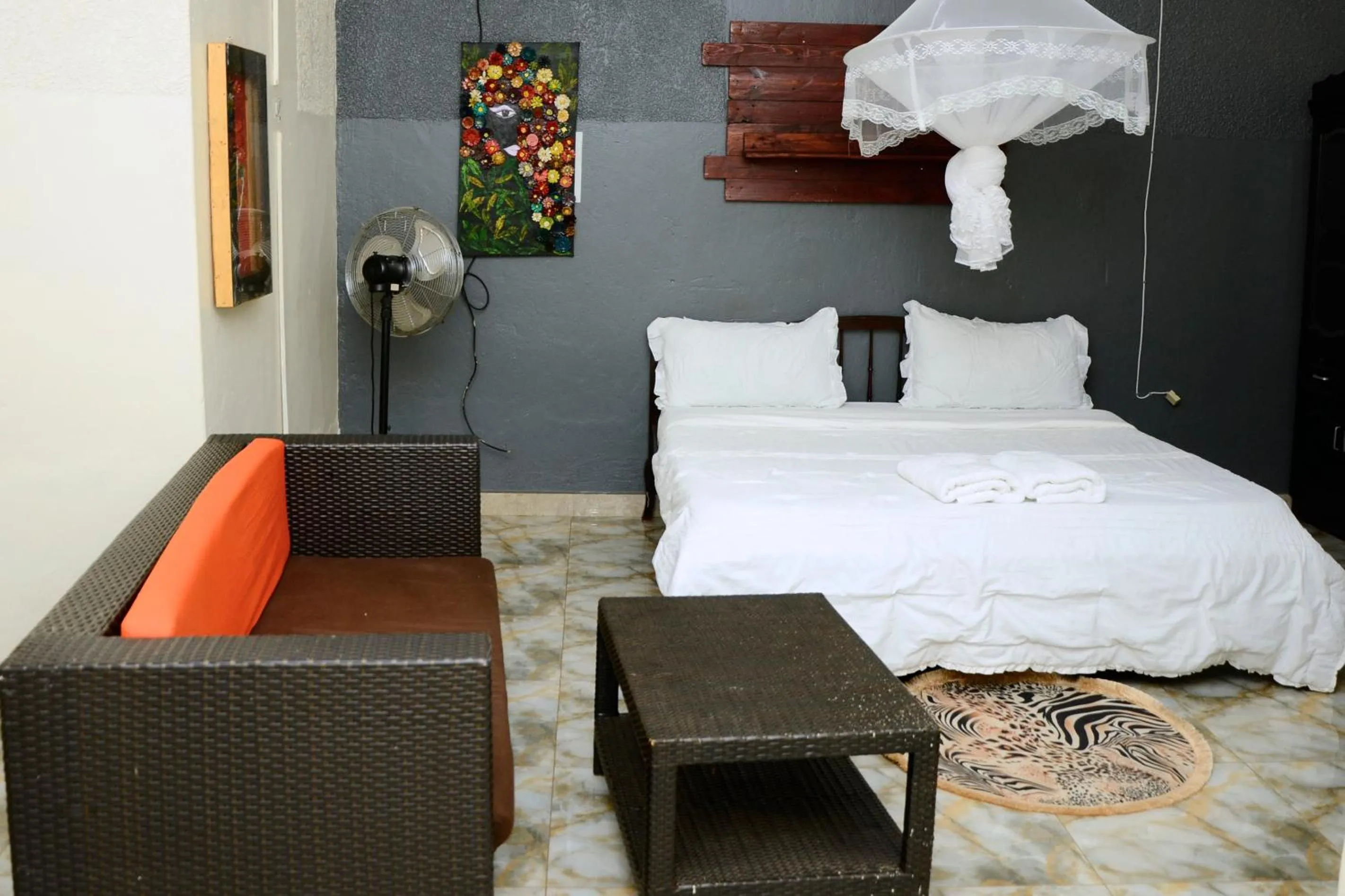 Bed in Gorilla African Guest House