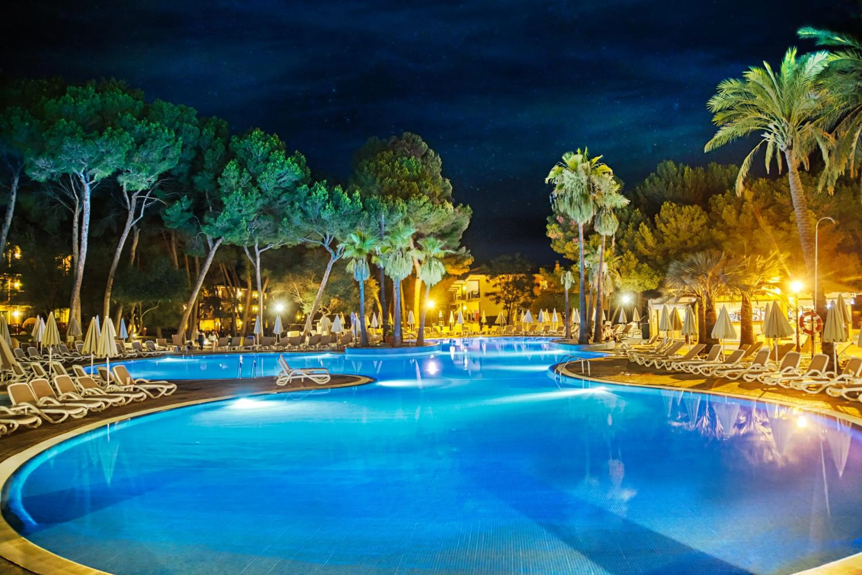 Swimming pool in Vell Mari Hotel & Resort