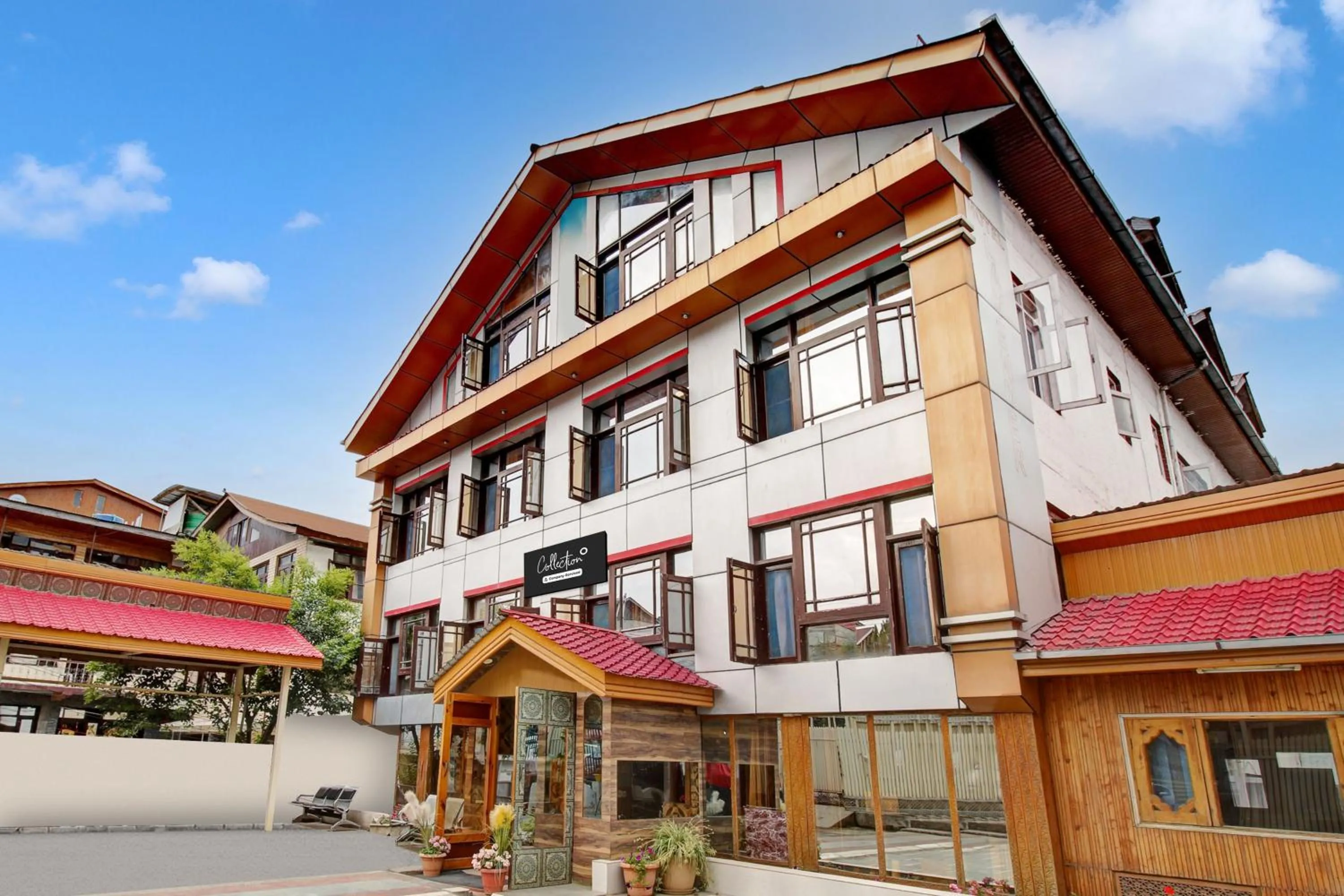 Facade/entrance in Super Collection O Rajbagh formerly Lavender