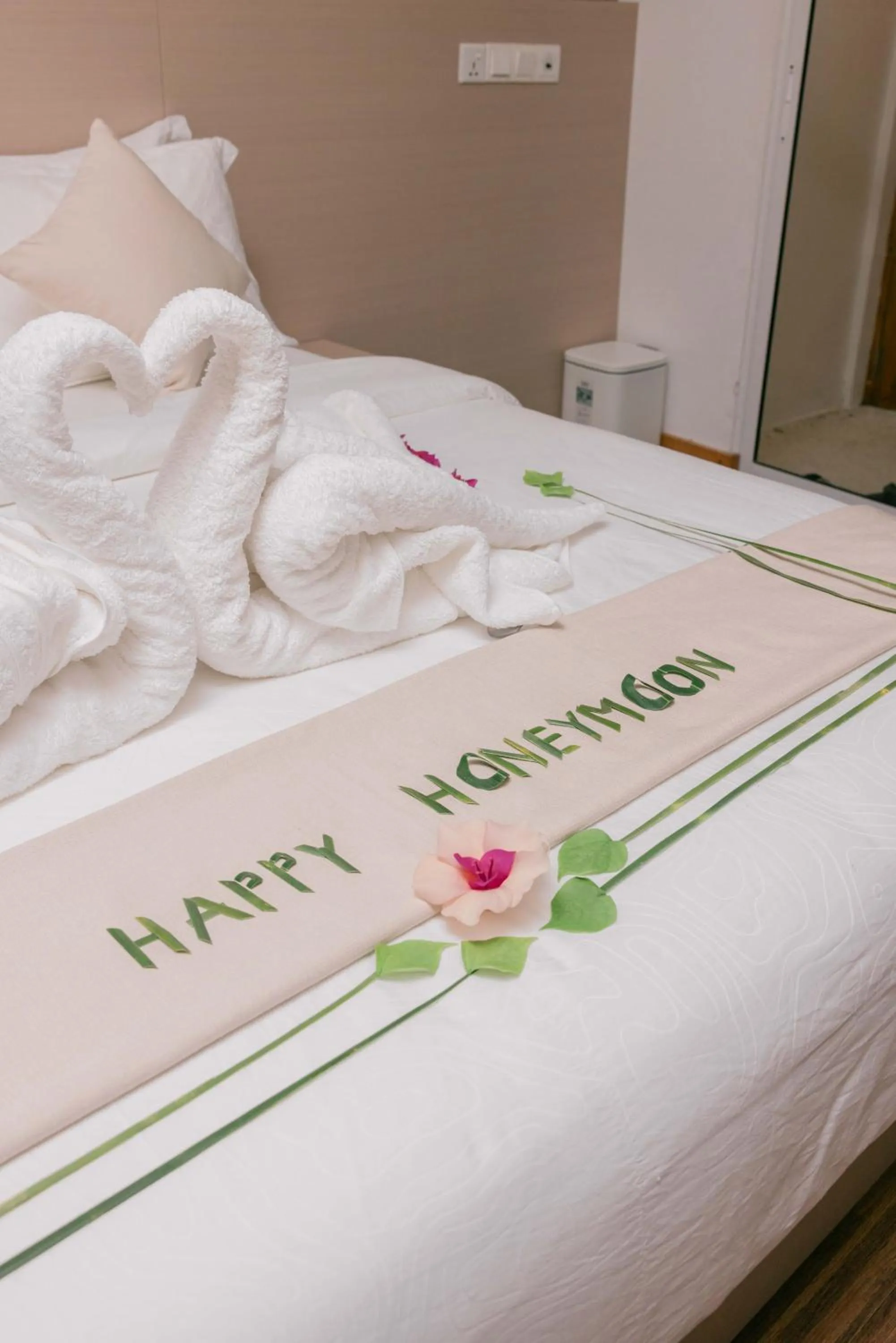 Bed in Navaya Dhiffushi