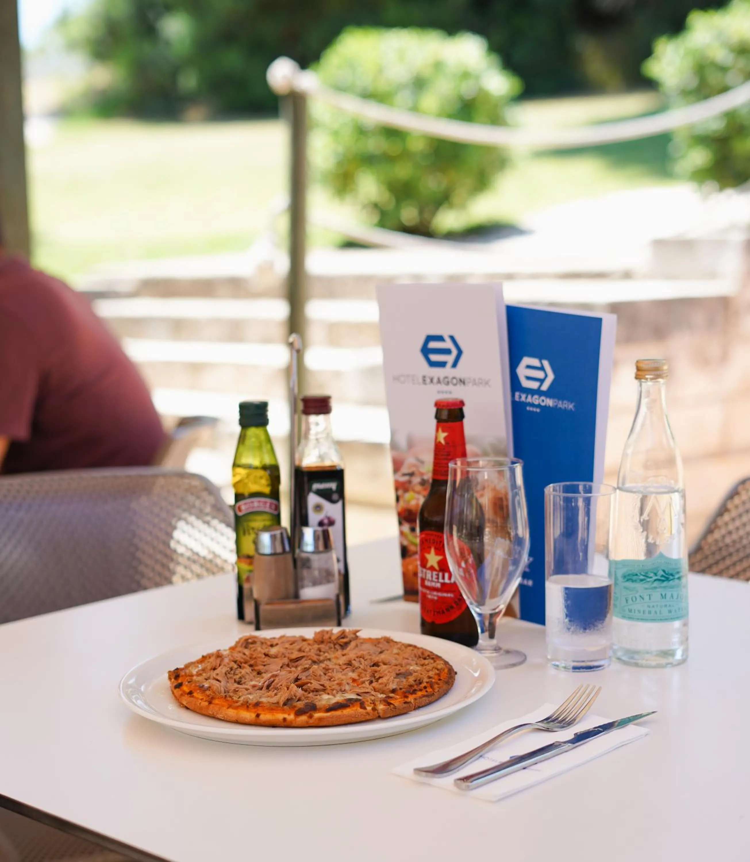 Restaurant/places to eat in Exagon Park