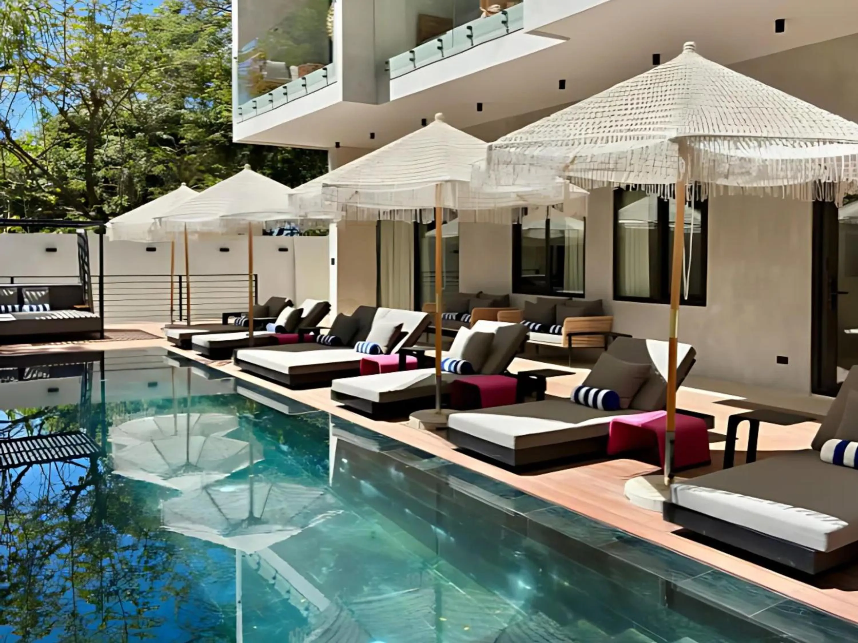 Swimming pool in Blooma Boutique Hotel