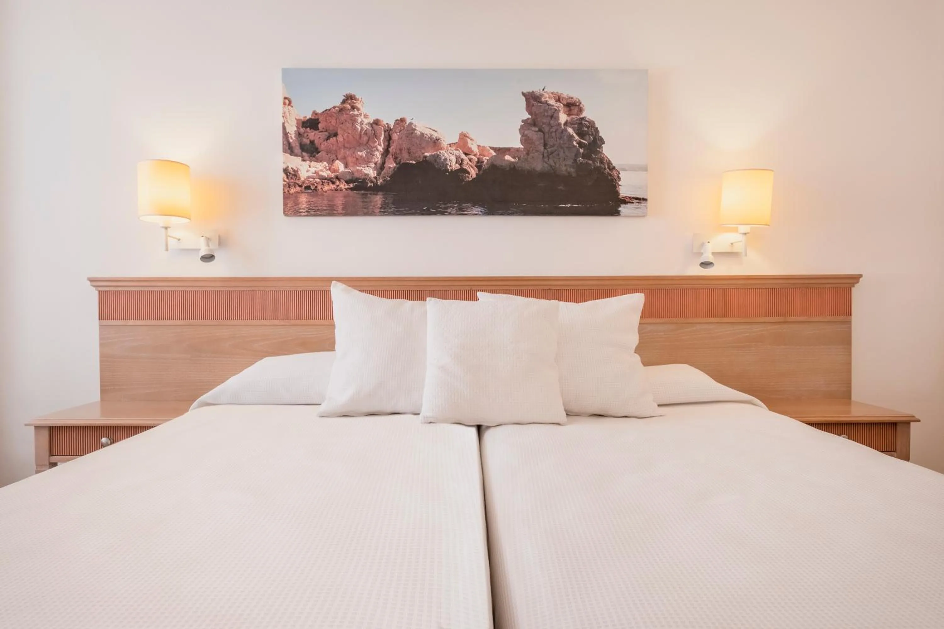 Bed in Iberostar Waves Club Cala Barca All Inclusive