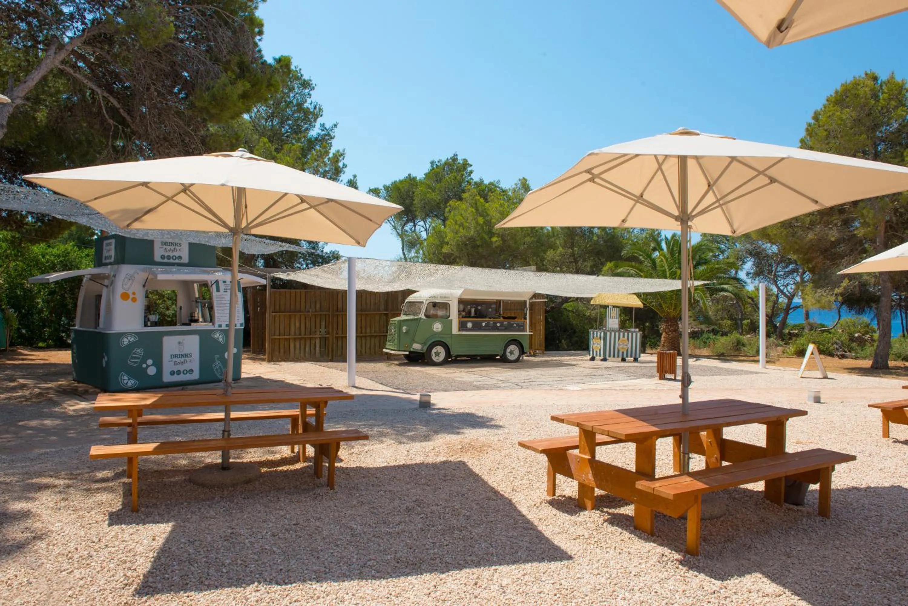 Lounge or bar in Iberostar Waves Club Cala Barca All Inclusive